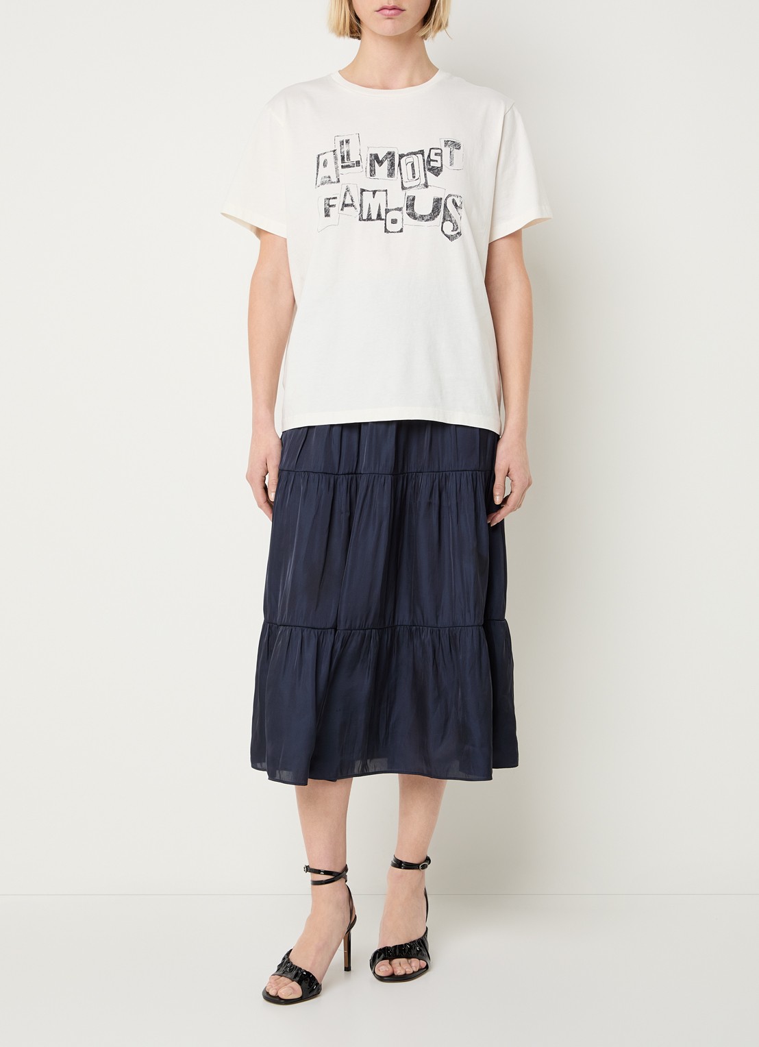 ba&sh Ralfa T-shirt met print - voorkant 3 gebroken wit