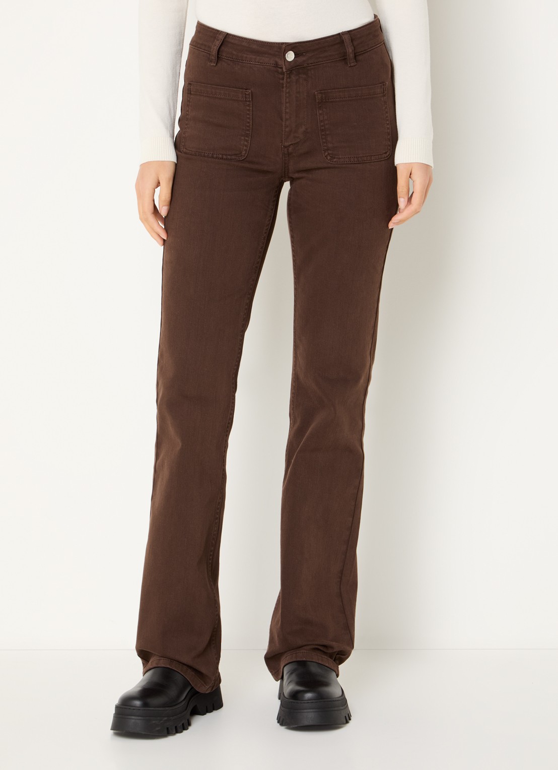 ba&sh Ross mid waist flared jeans met gekleurde wassing - detail 4 donkerbruin