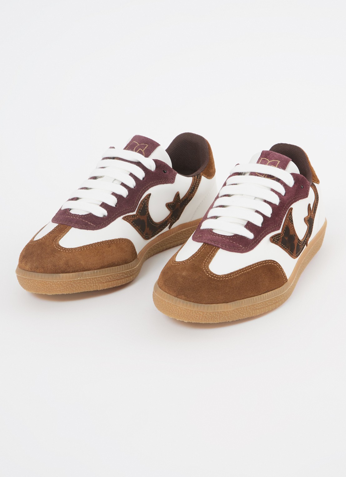 ba&sh Sneaker van leer met suède details - detail bruin
