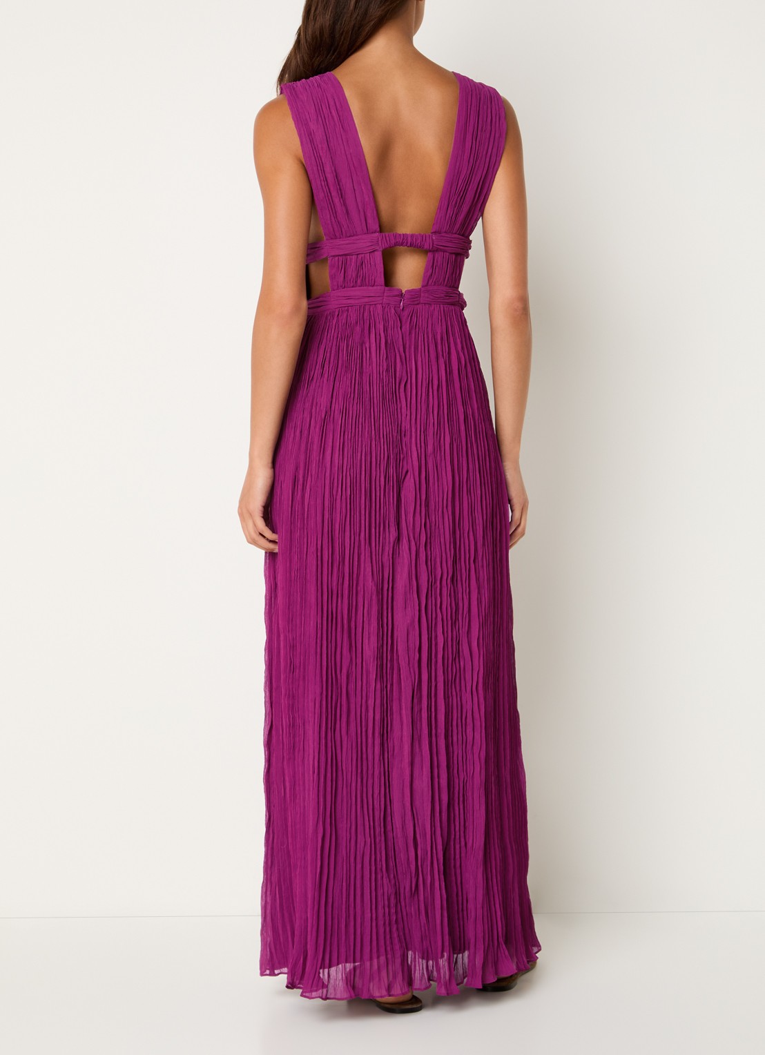 ba&sh Tania maxi jurk met plissé en V-hals - achterkant 3 fuchsia