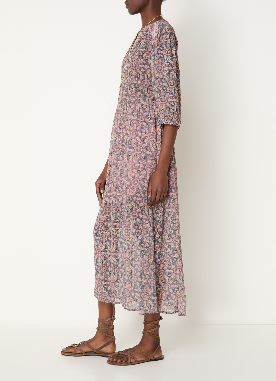 ba&sh Tizia maxi tuniekjurk met print - voorkant 2 lichtroze