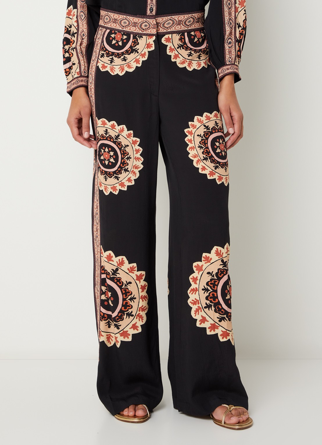 ba&sh Valla loose fit broek met bloemenprint - detail 4 zwart