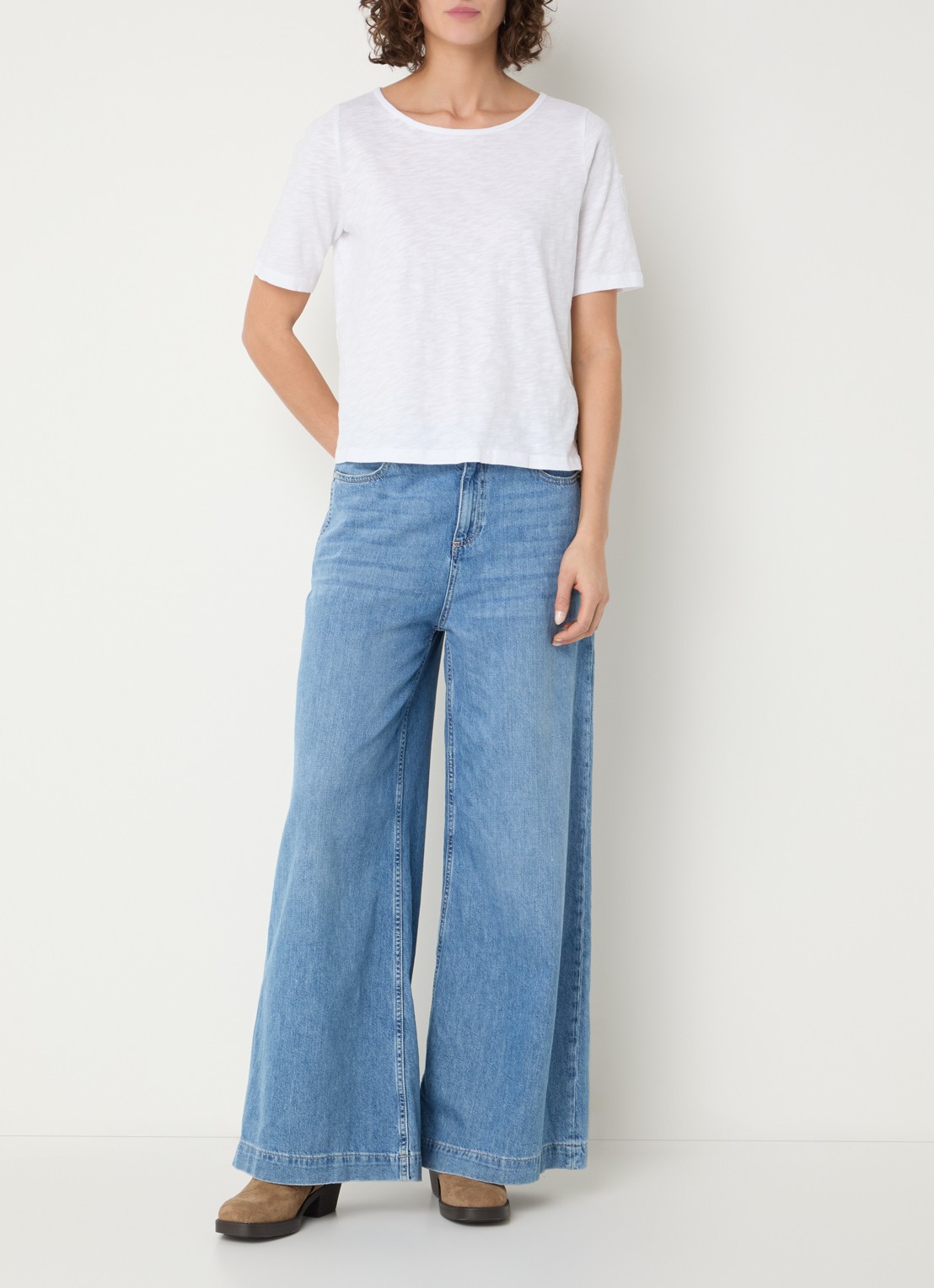 ba&sh Vina T-shirt met boothals - voorkant 3 wit