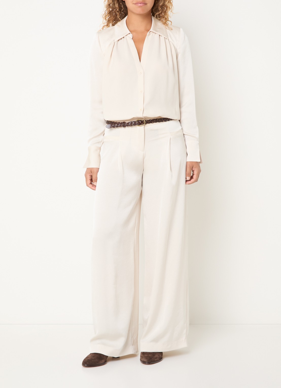 ba&sh Wilna blouse met V-hals - voorkant 2 creme