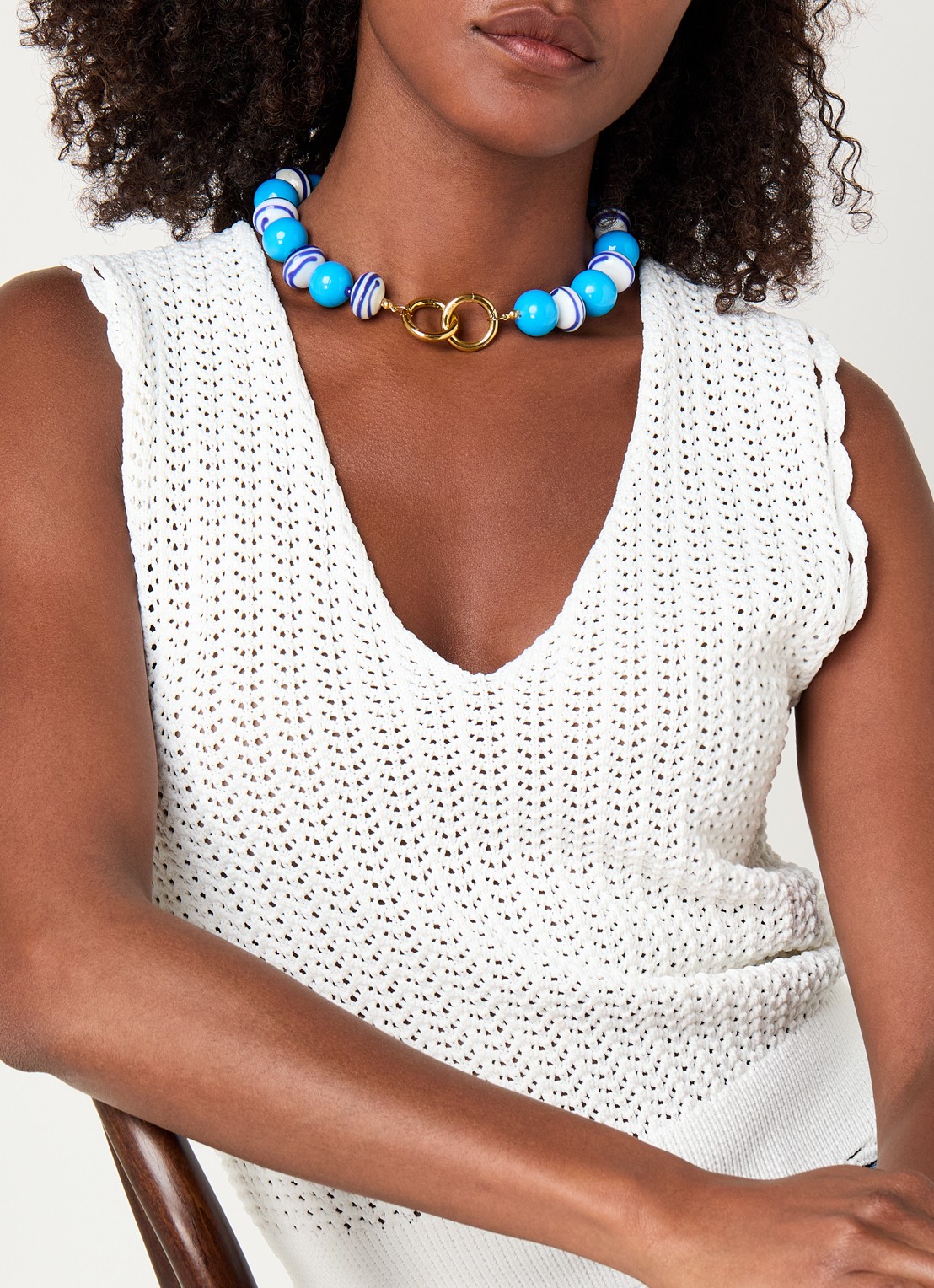 Babs The Label Azzura kralenketting verguld - voorkant 2 blauw