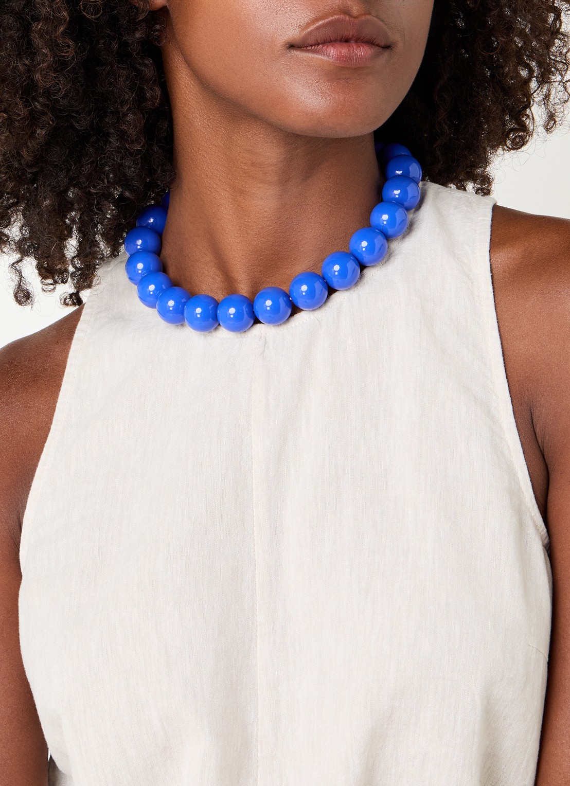 Babs The Label Royal Blue kralenketting verguld - voorkant 5 kobaltblauw