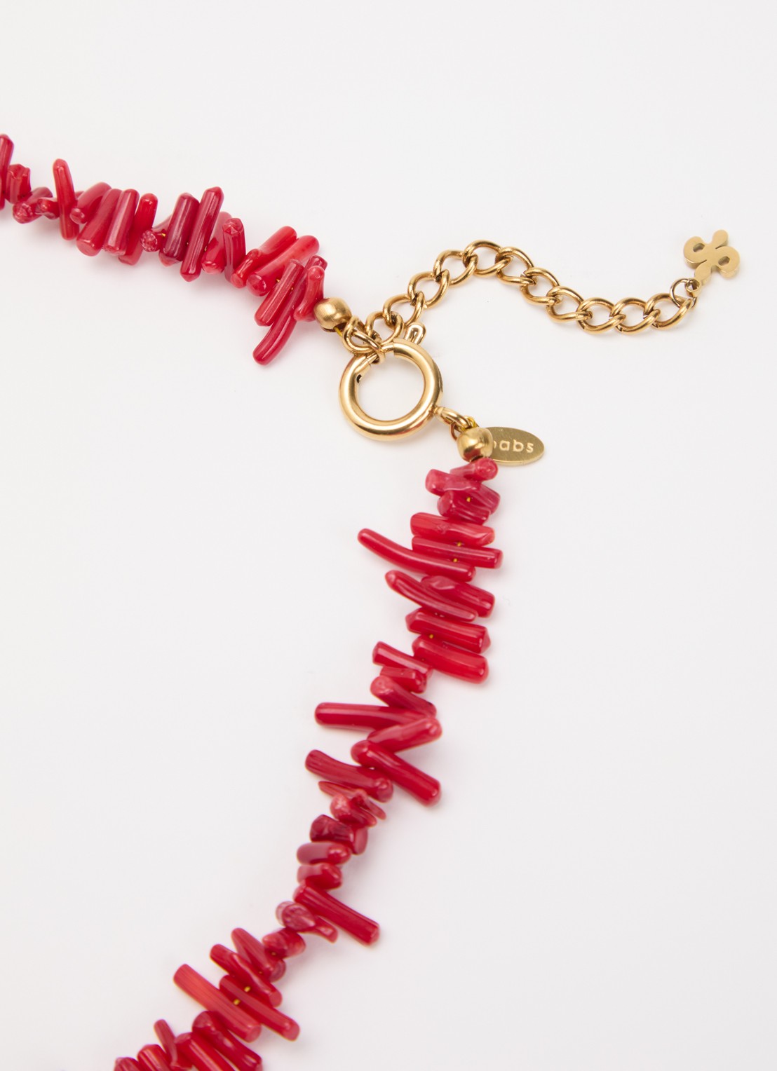 Babs The Label The Ocean ketting verguld - detail 2 rood