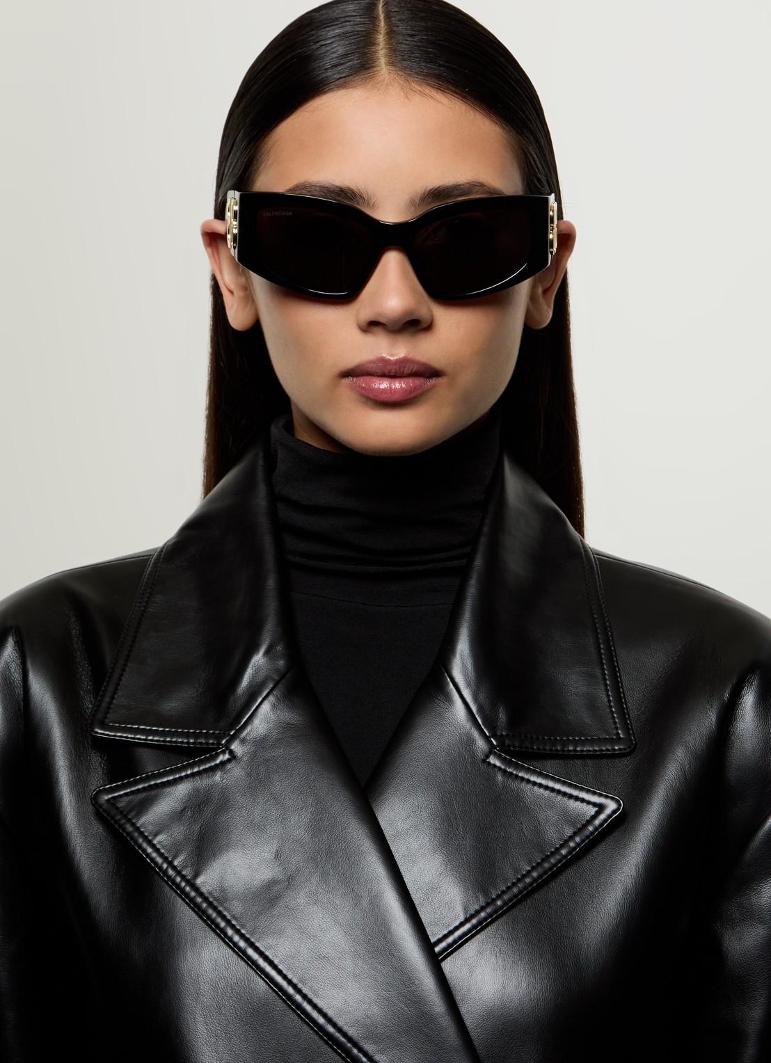 Balenciaga Cat Eye zonnebril BB0321S - voorkant 2 zwart