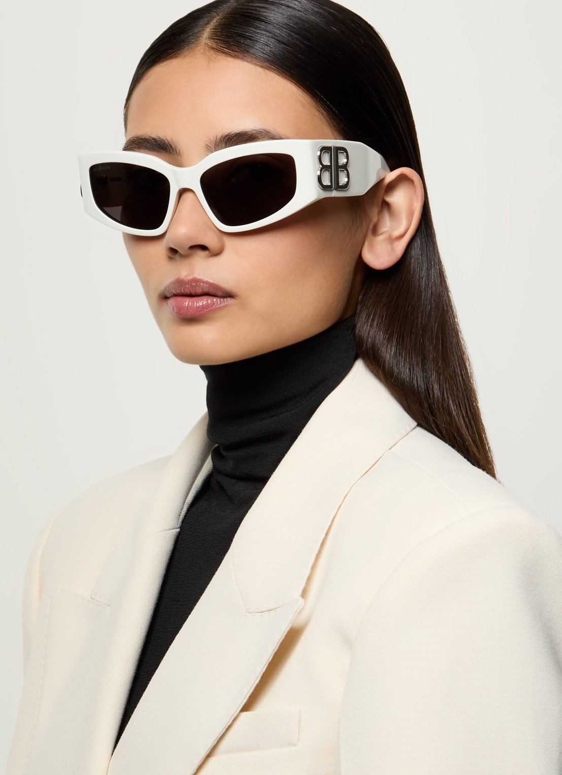 Balenciaga Cat Eye zonnebril BB0321S - voorkant 2 gebroken wit