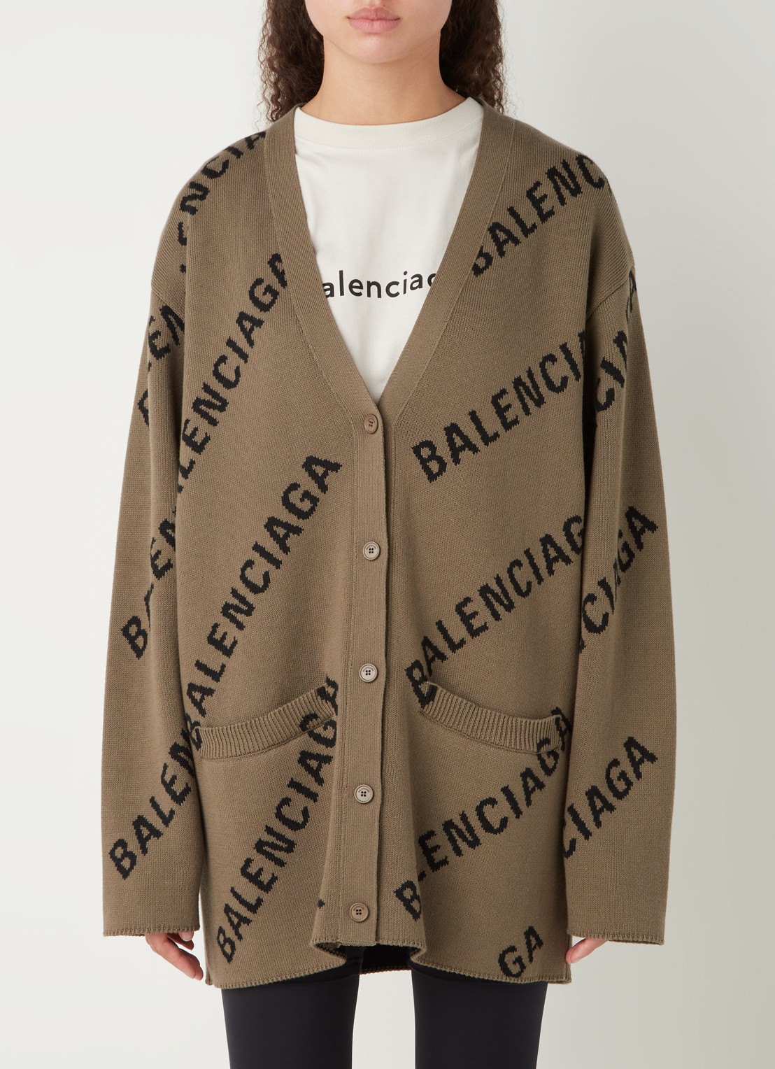Balenciaga Grofgebreid vest in wolblend met ingebreid logo - detail 2 bruin