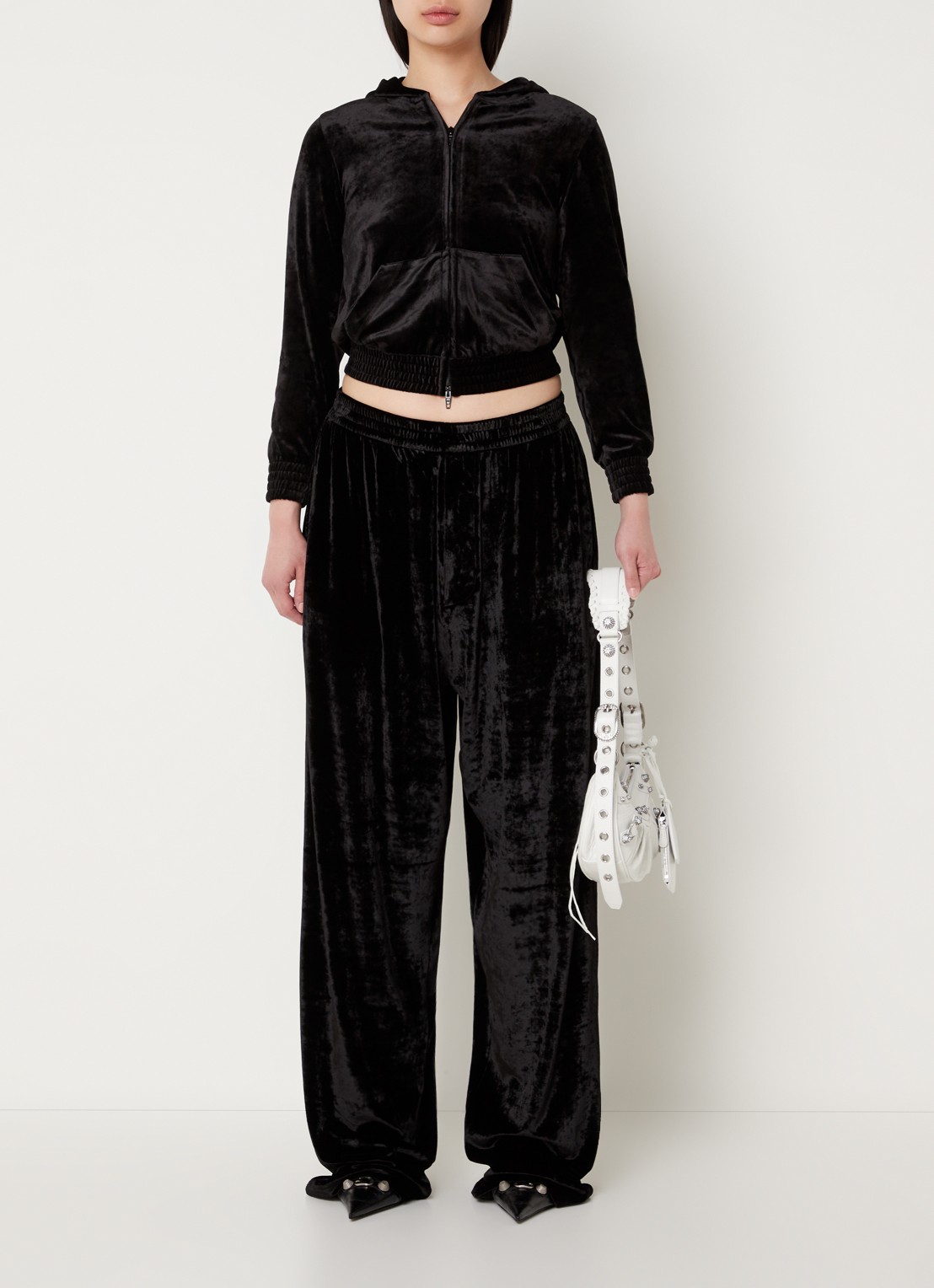Balenciaga High waist loose fit joggingbroek van fluweel - voorkant 5 zwart
