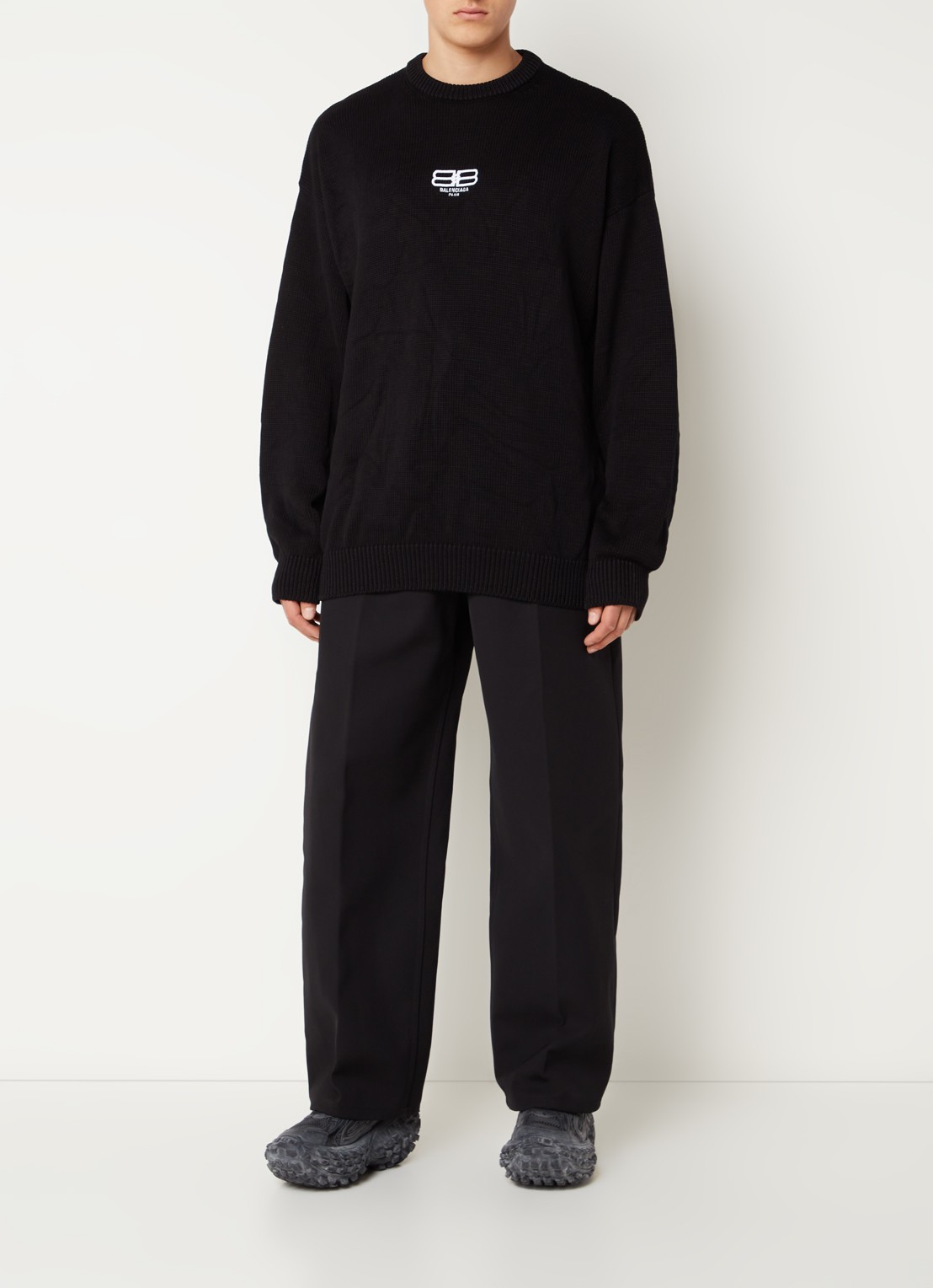 Balenciaga Oversized fijngebreide trui met logoborduring - voorkant 4 zwart