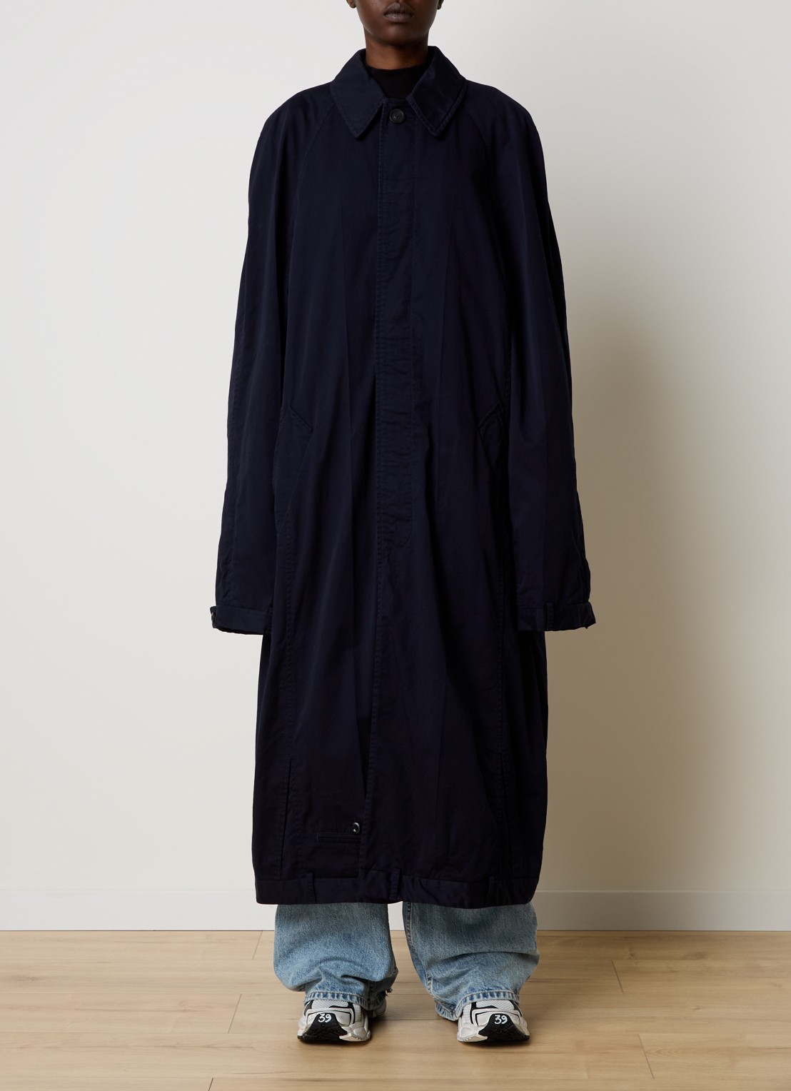 Balenciaga Oversized trenchcoat met steekzakken en ceintuur - voorkant 3 donkerblauw