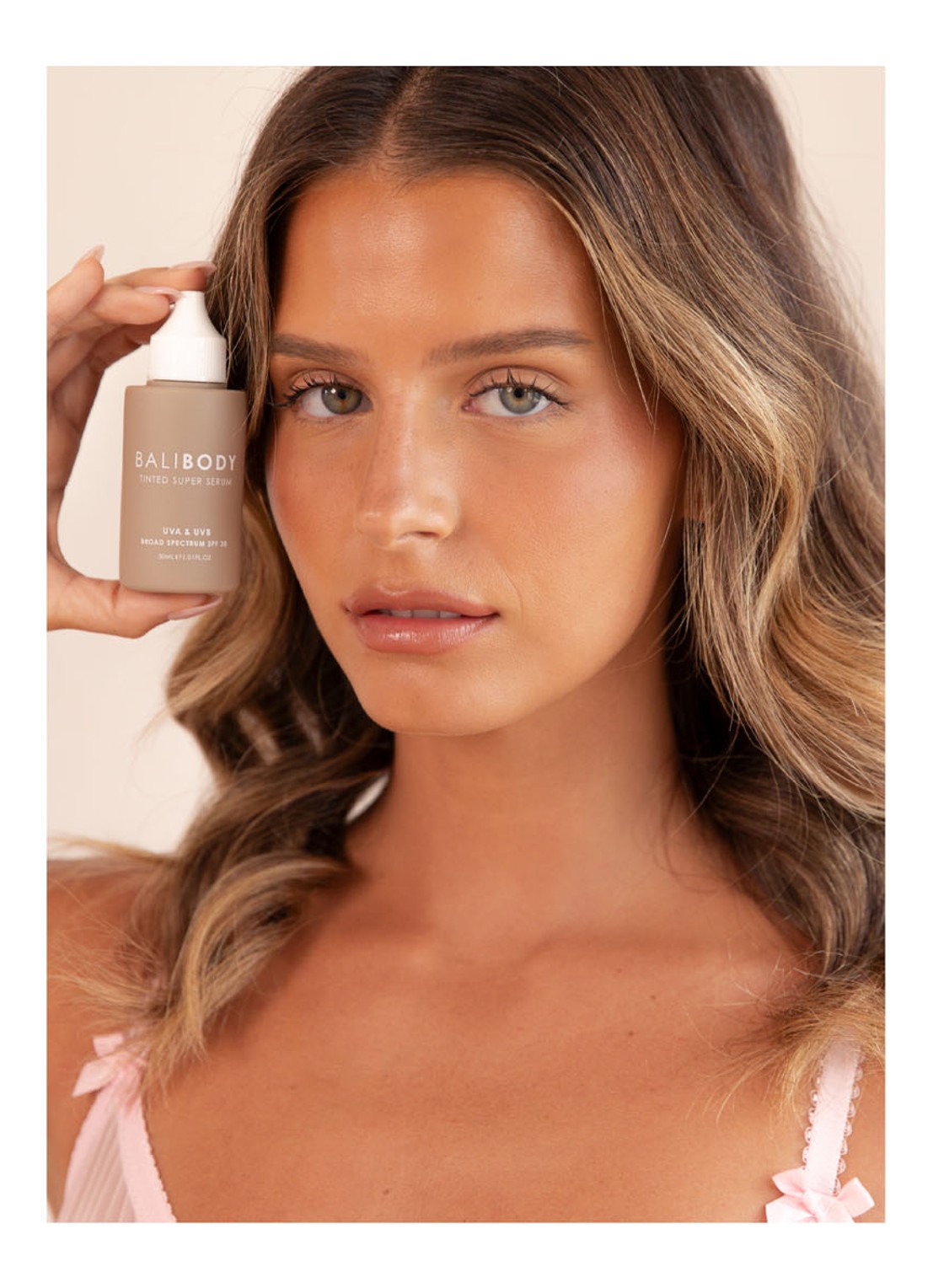 Bali Body Tinted Super Serum Natural SPF30 - zelfbruiner serum - detail 5 tan