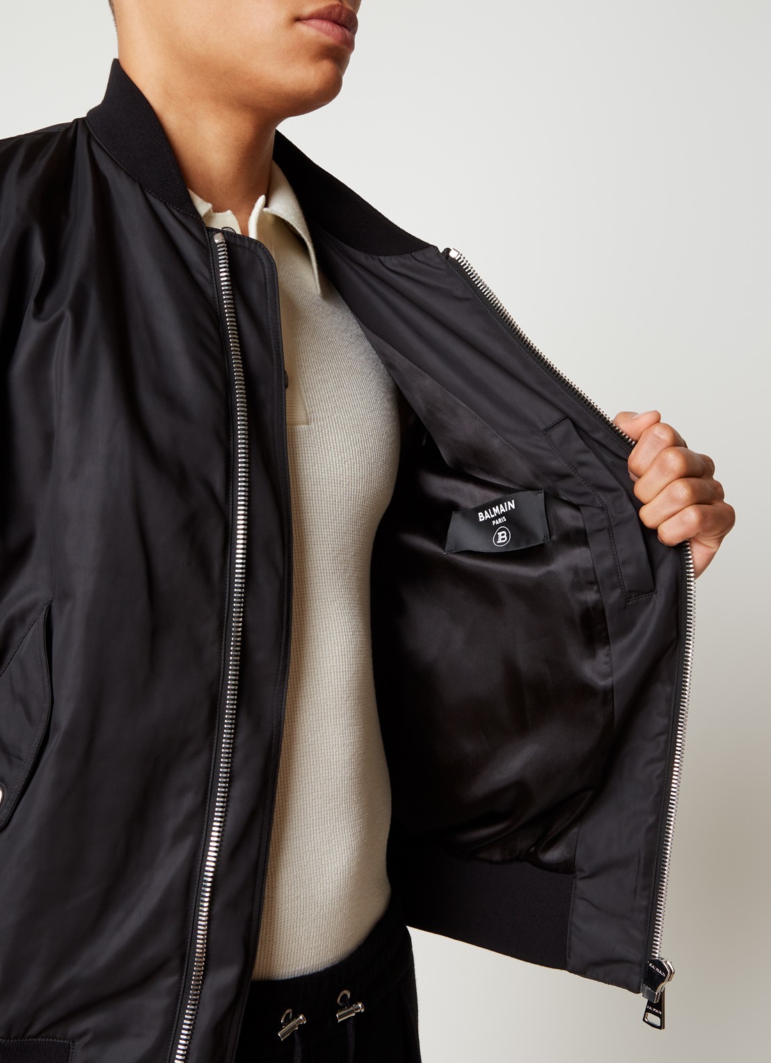 Balmain Bomberjack met logo- en backprint - detail 4 zwart