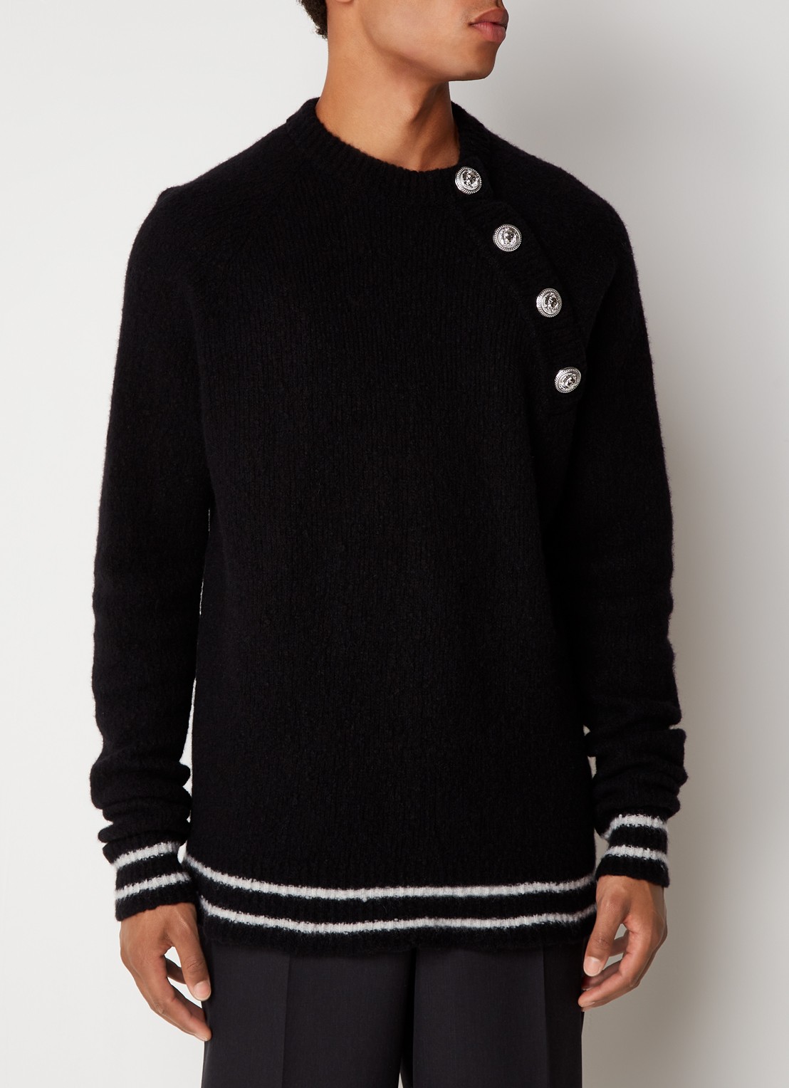 Balmain Grofgebreid pullover in kasjmierblend met sierknopen - detail 4 zwart