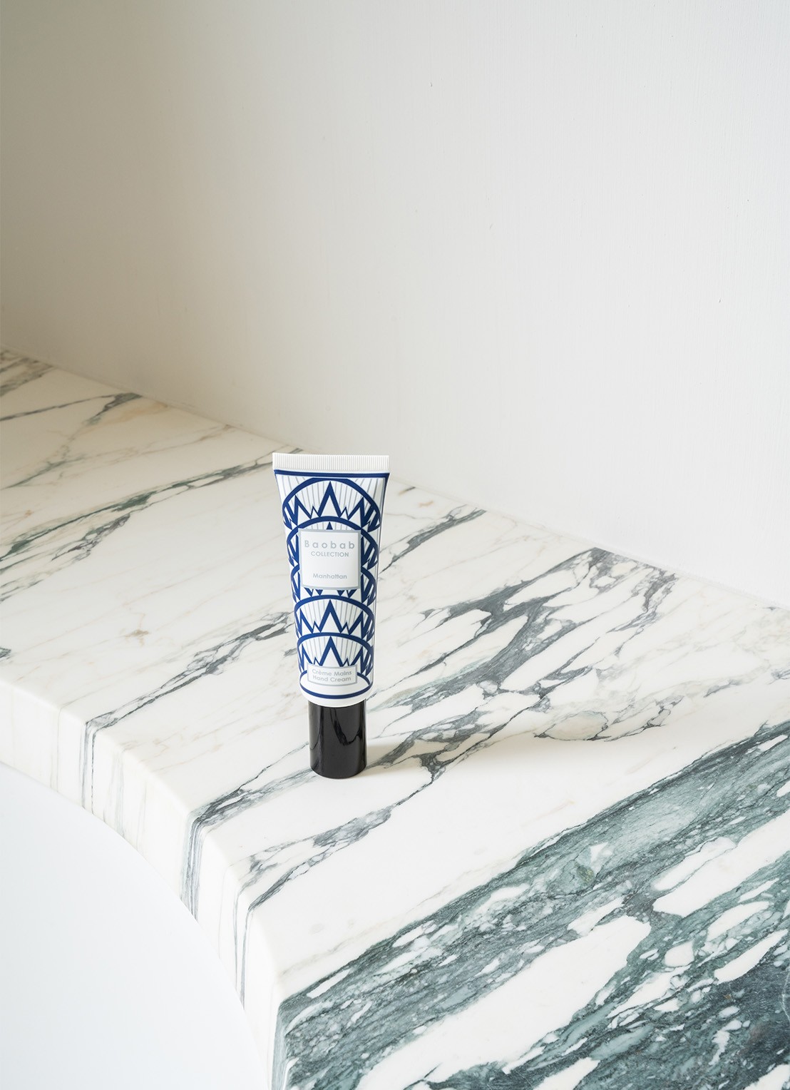 Baobab Collection Manhattan - handcrème - voorkant 2 blauw