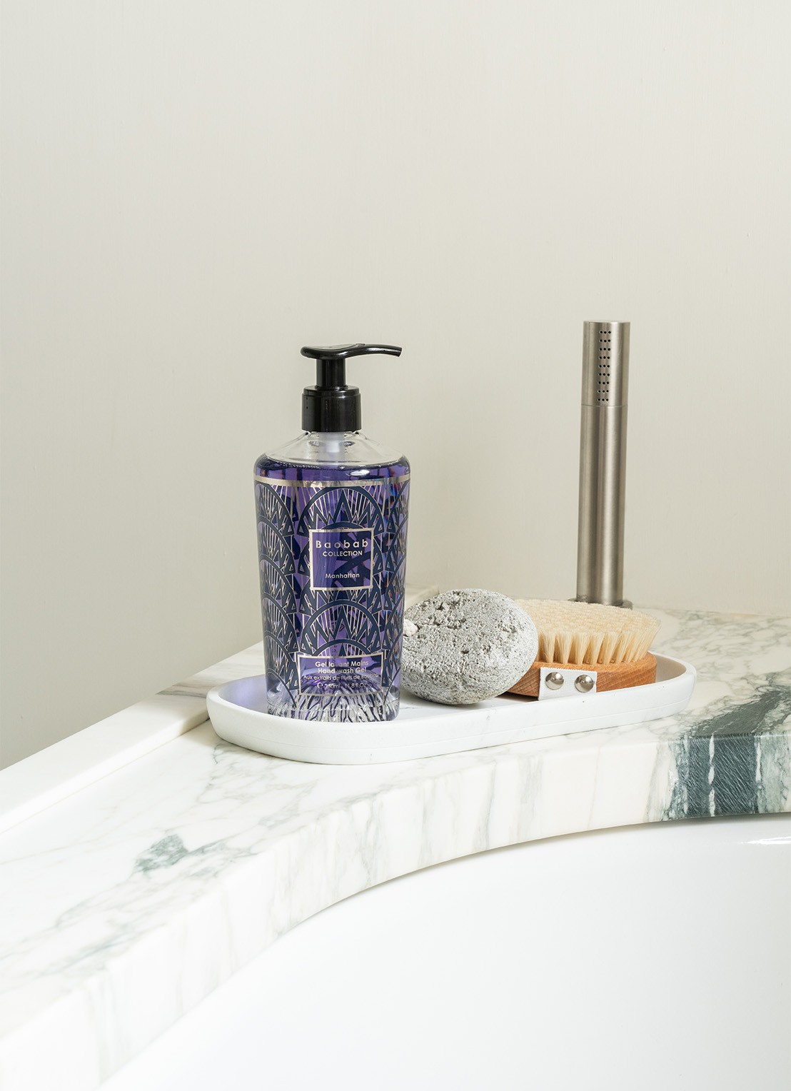 Baobab Collection Manhattan Showergel - douchegel - voorkant 2 paars