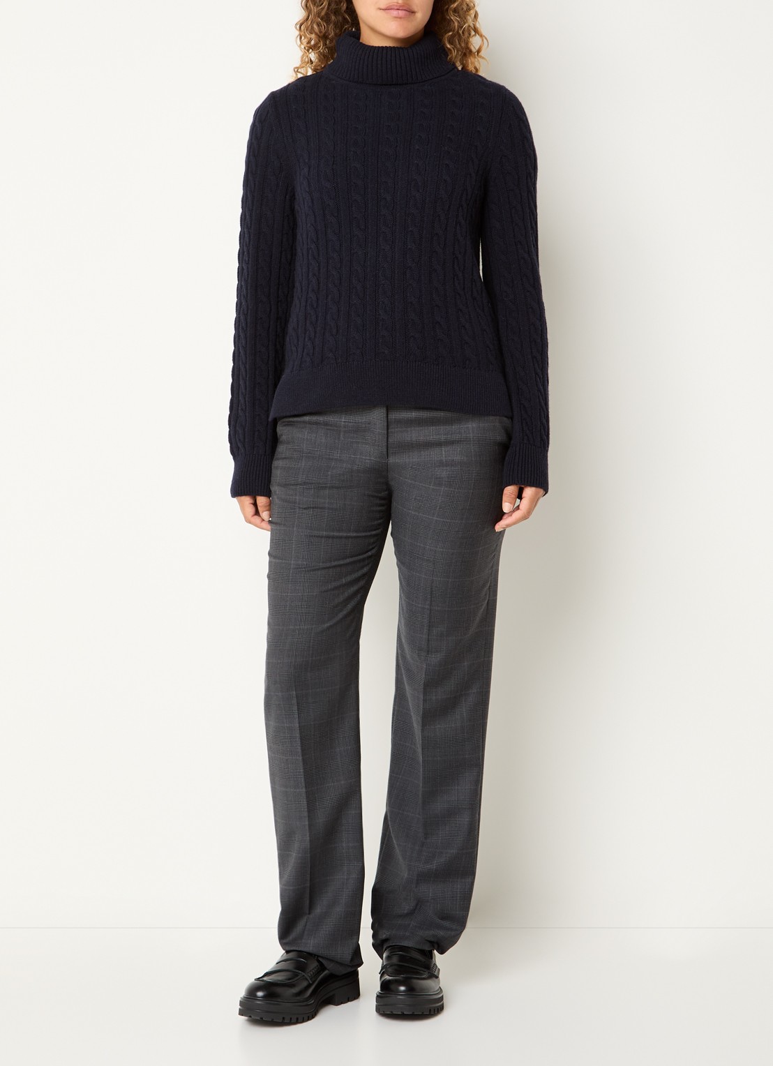 Barbour Ambleside grofgebreide trui met col - voorkant 4 blauw