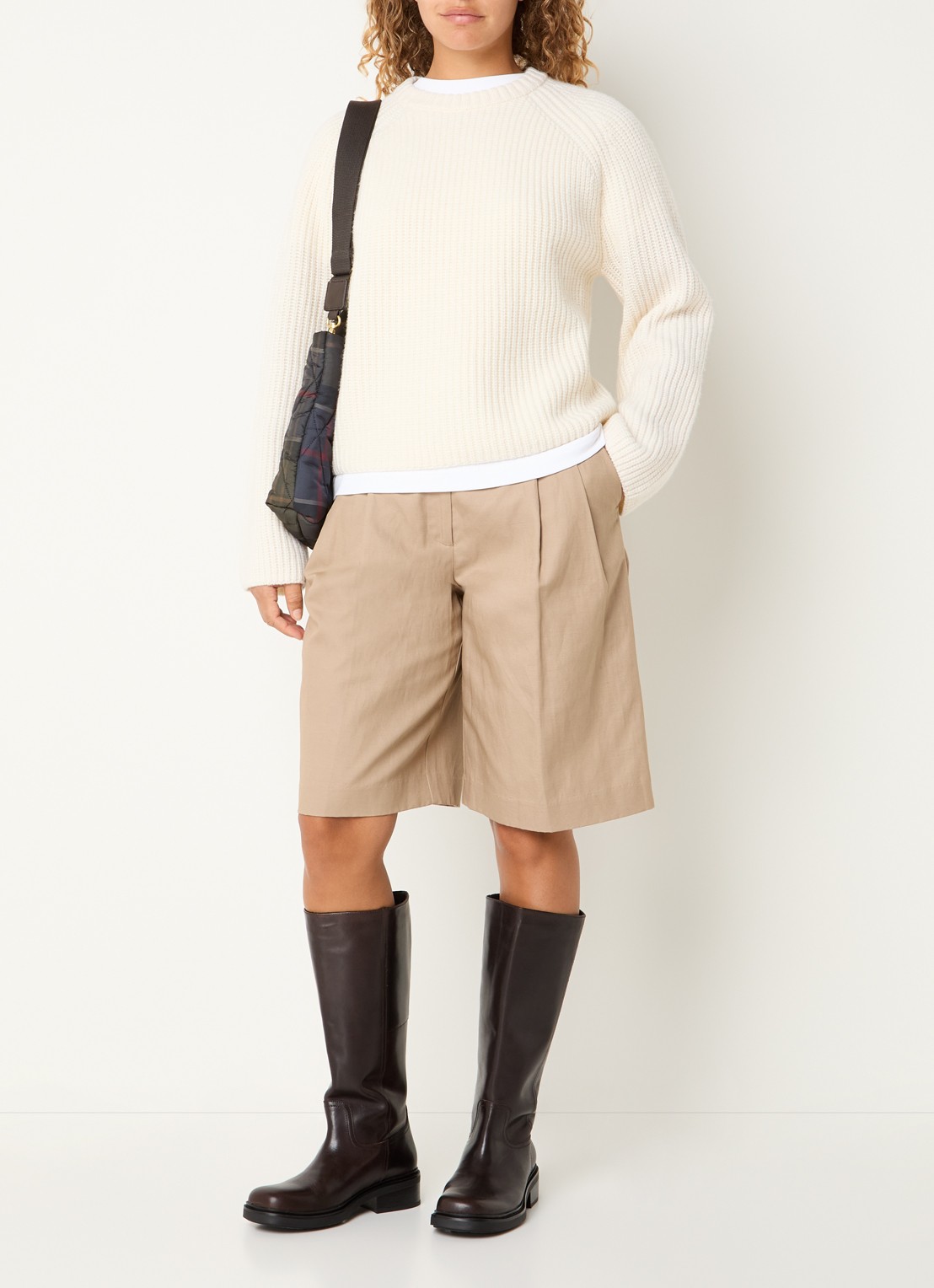 Barbour Renata grofgebreide trui - voorkant 3 beige
