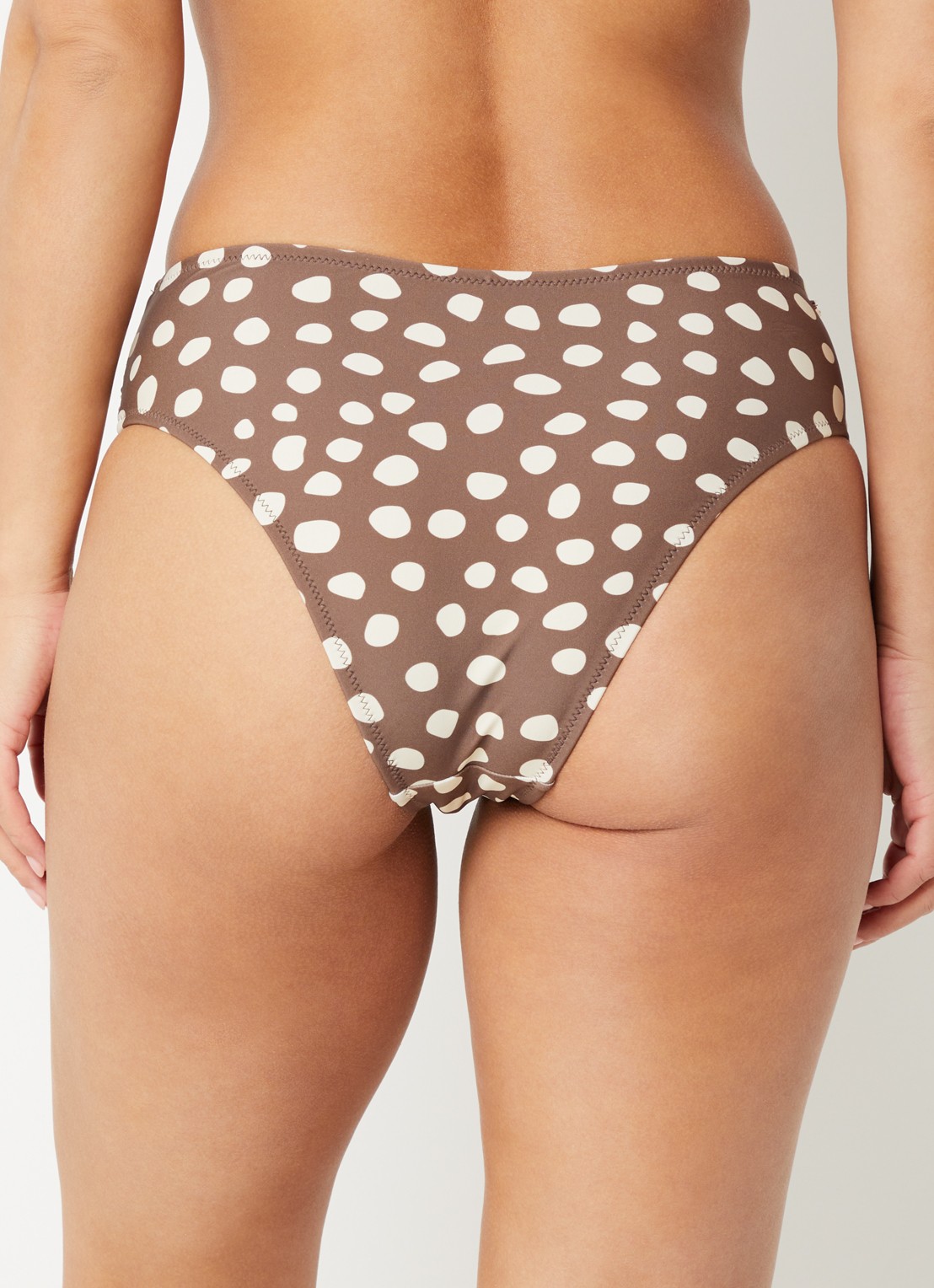 Barts Dauna high waisted bikinislip met stippenprint - achterkant lichtbruin