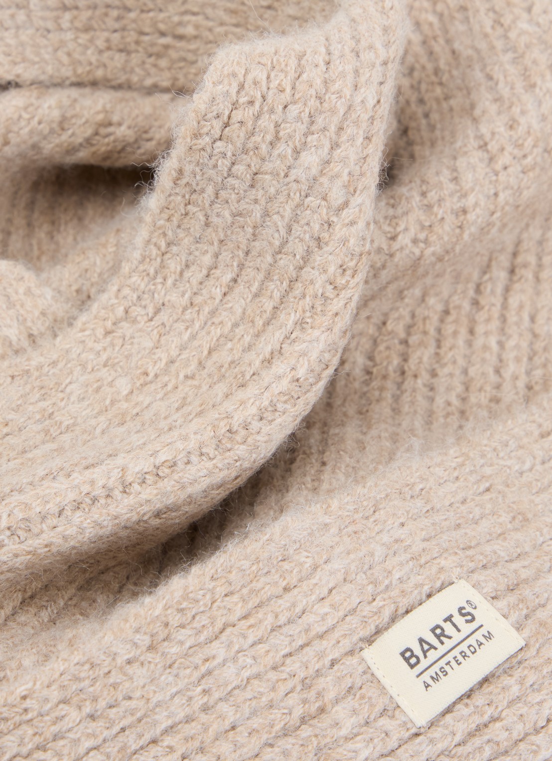 Barts Neolana ribgebreide sjaal 103 x 39 cm - detail 2 beige