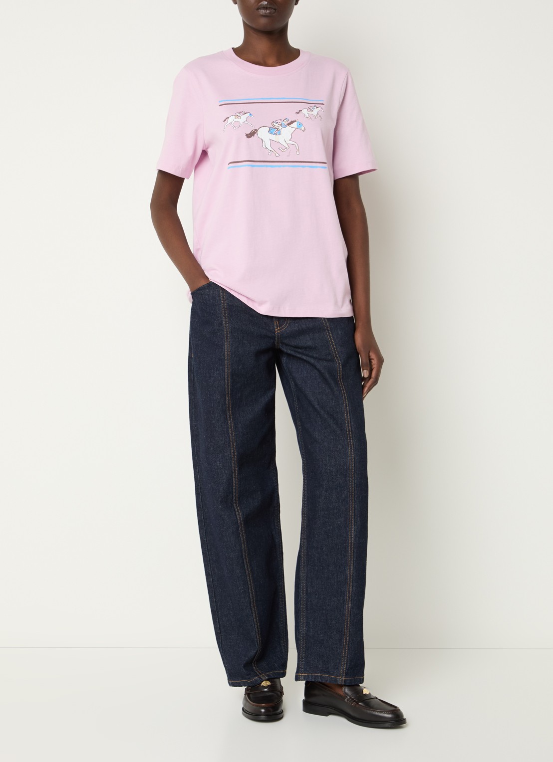 Baum und Pferdgarten Jawo T-shirt met print - voorkant 3 lichtroze