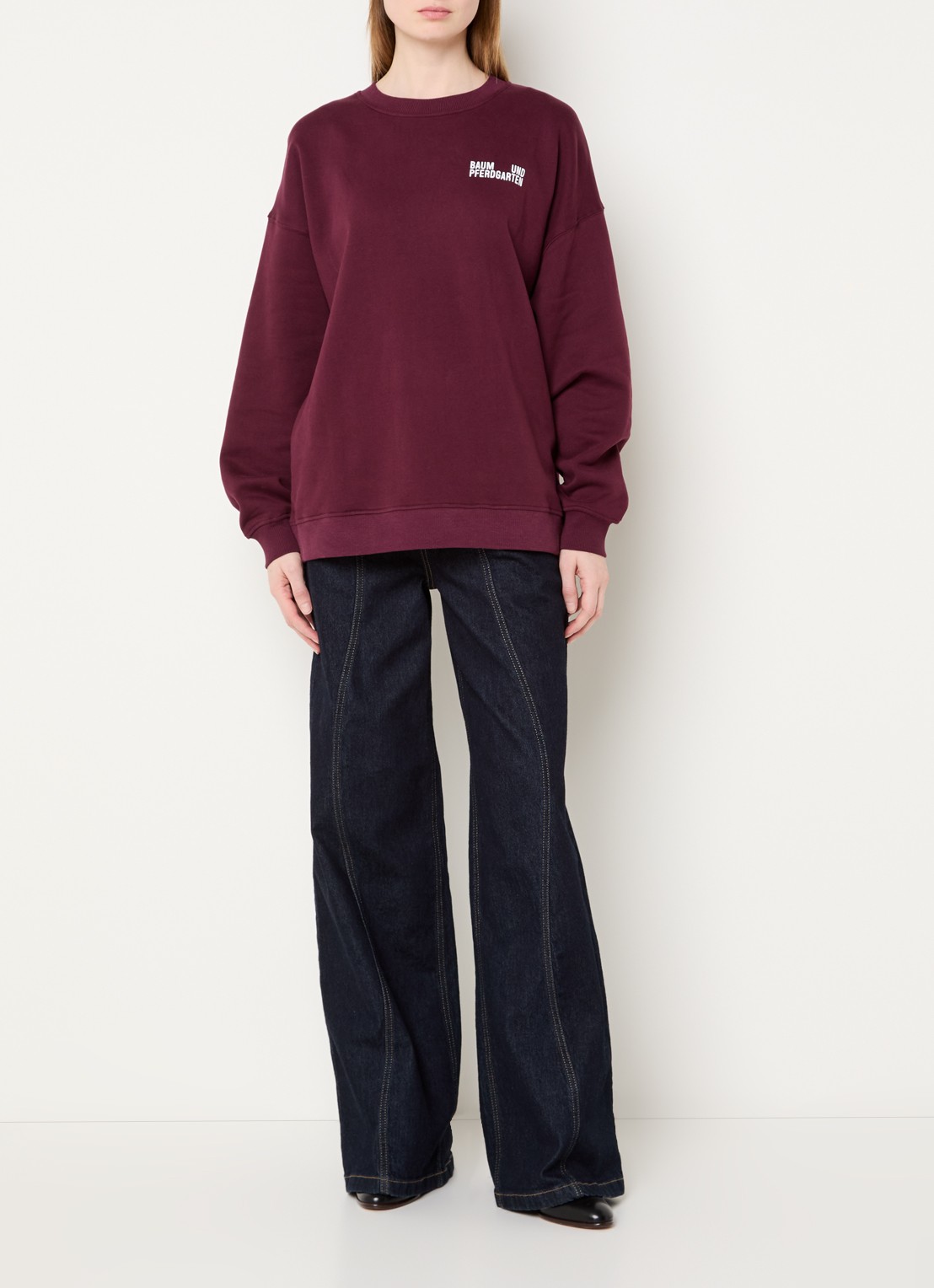 Baum und Pferdgarten Julle sweater met front- en backprint - voorkant 2 bordeauxrood
