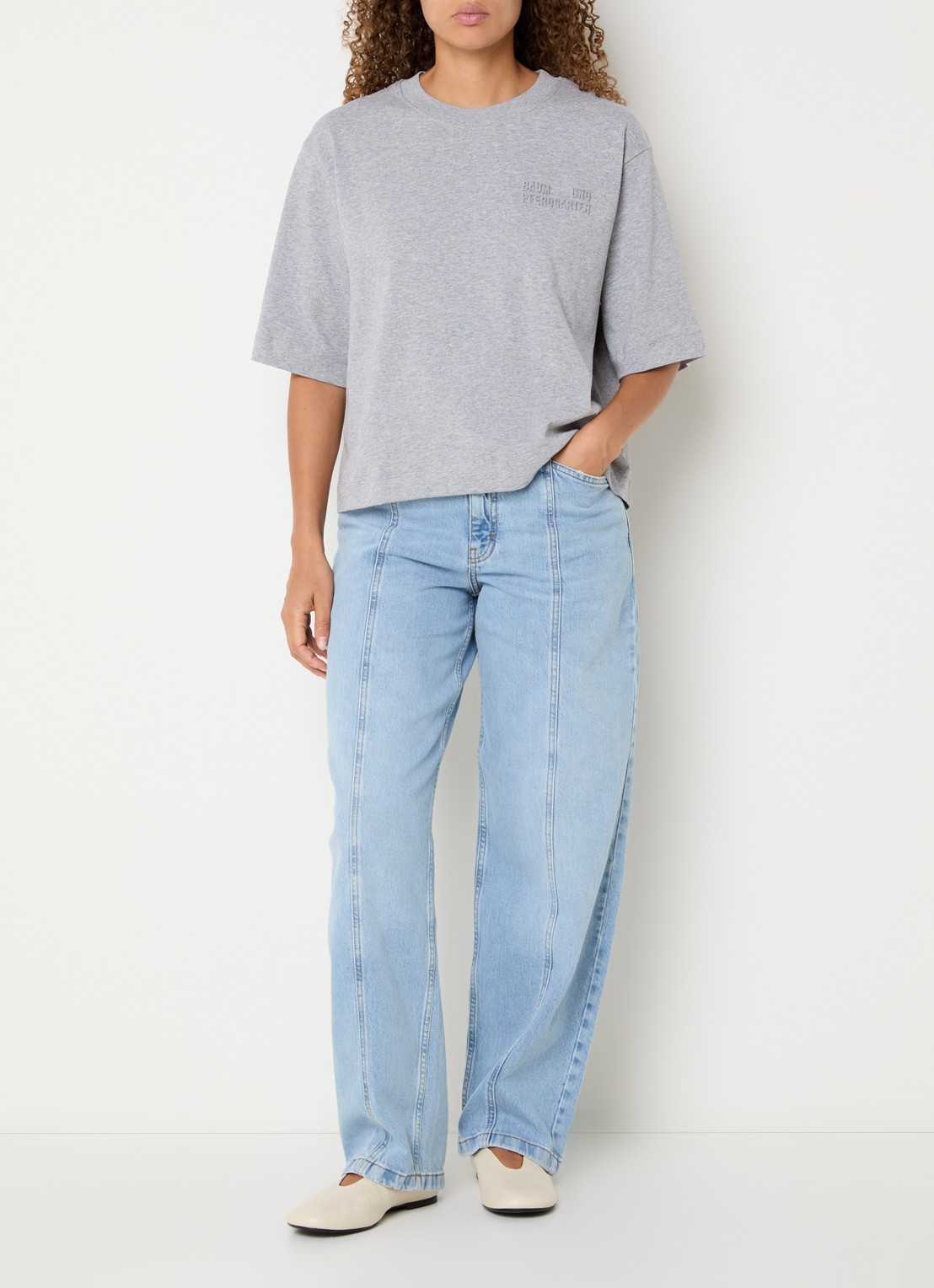 Baum und Pferdgarten No 02 high waist loose fit jeans met lichte wassing - voorkant 2 indigo
