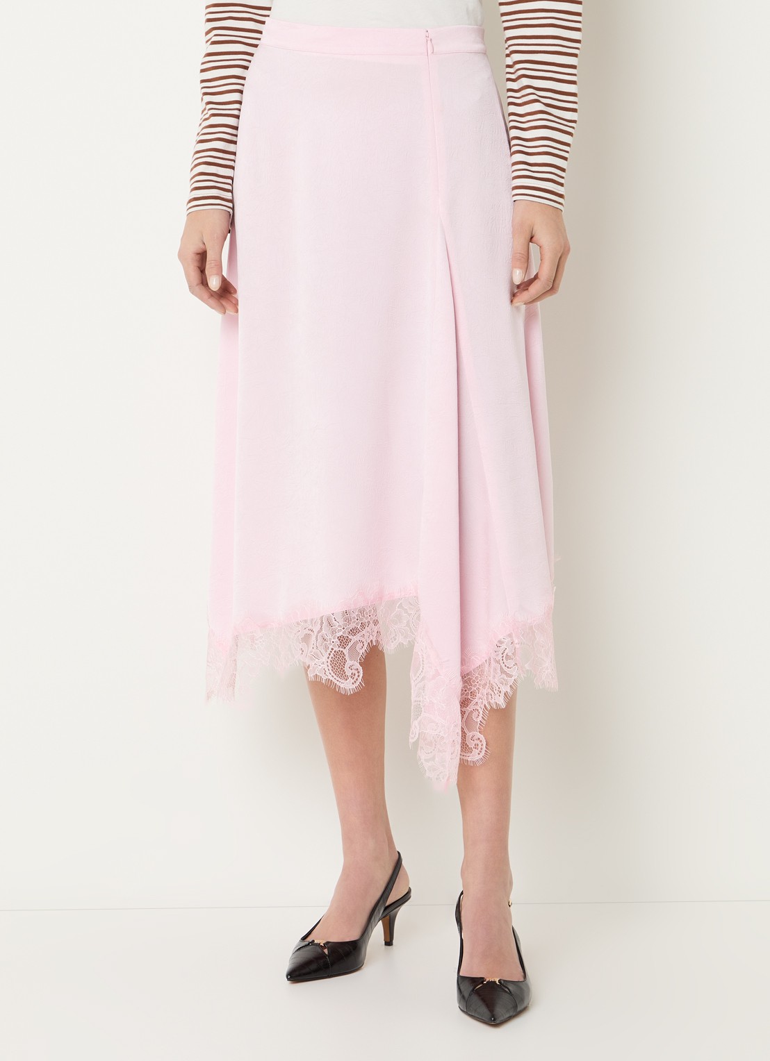 Baum und Pferdgarten Sophie midi rok van satijn met asymmetrische zoom en details van kant - detail 4 lichtroze