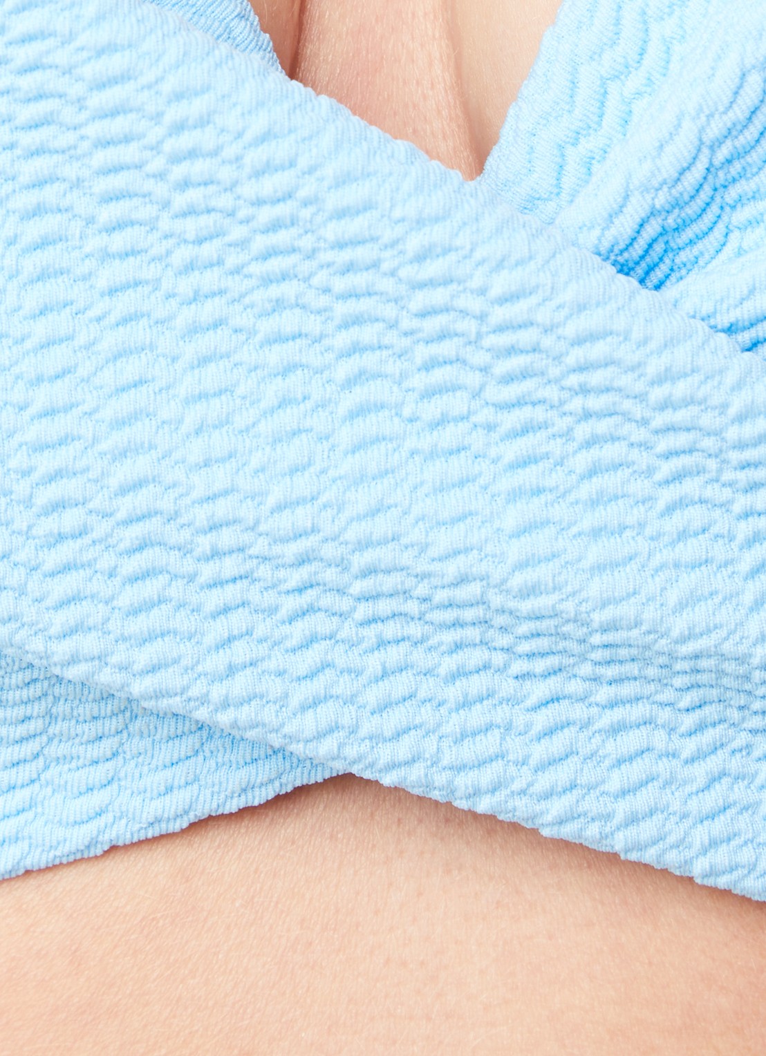 Beachlife Bandeau bikinitop met structuur - detail 7 lichtblauw