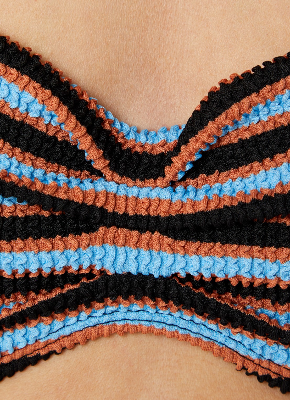 Beachlife Voorgevormde triangel bikinitop met streepprint - detail 3 zwart