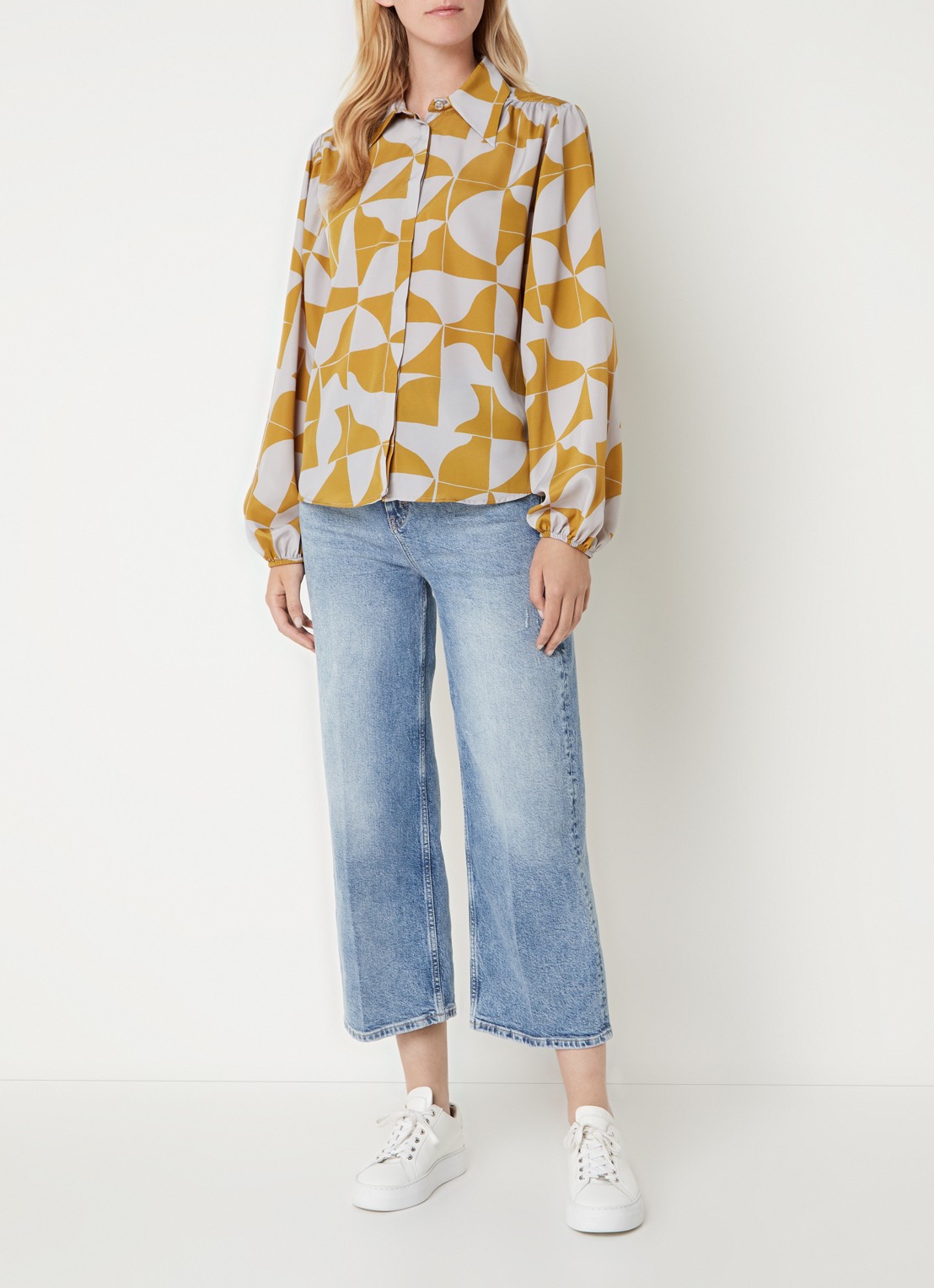 Beaumont Britt blouse met pofmouw en print - voorkant 4 grijs