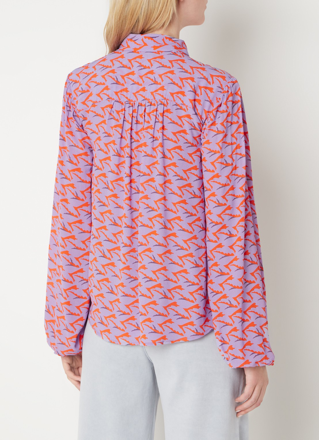 Beaumont Britt blouse met pofmouw en print - achterkant paars