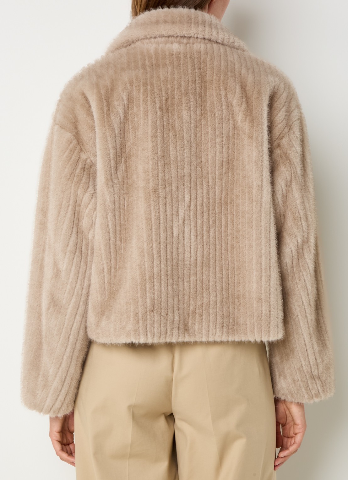 Beaumont fallony jas van imitatiebont met ribstructuur  - achterkant 3 beige