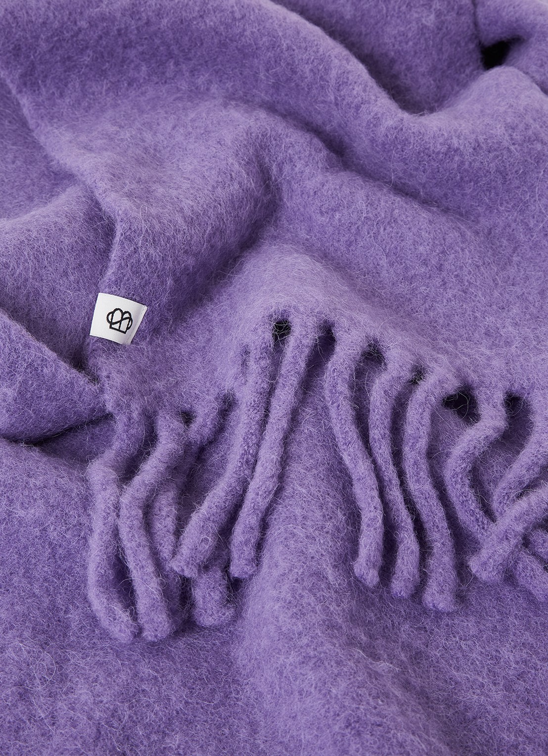 Becksöndergaard Yuta sjaal in alpaca wolblend 200 x 30 cm - detail violet