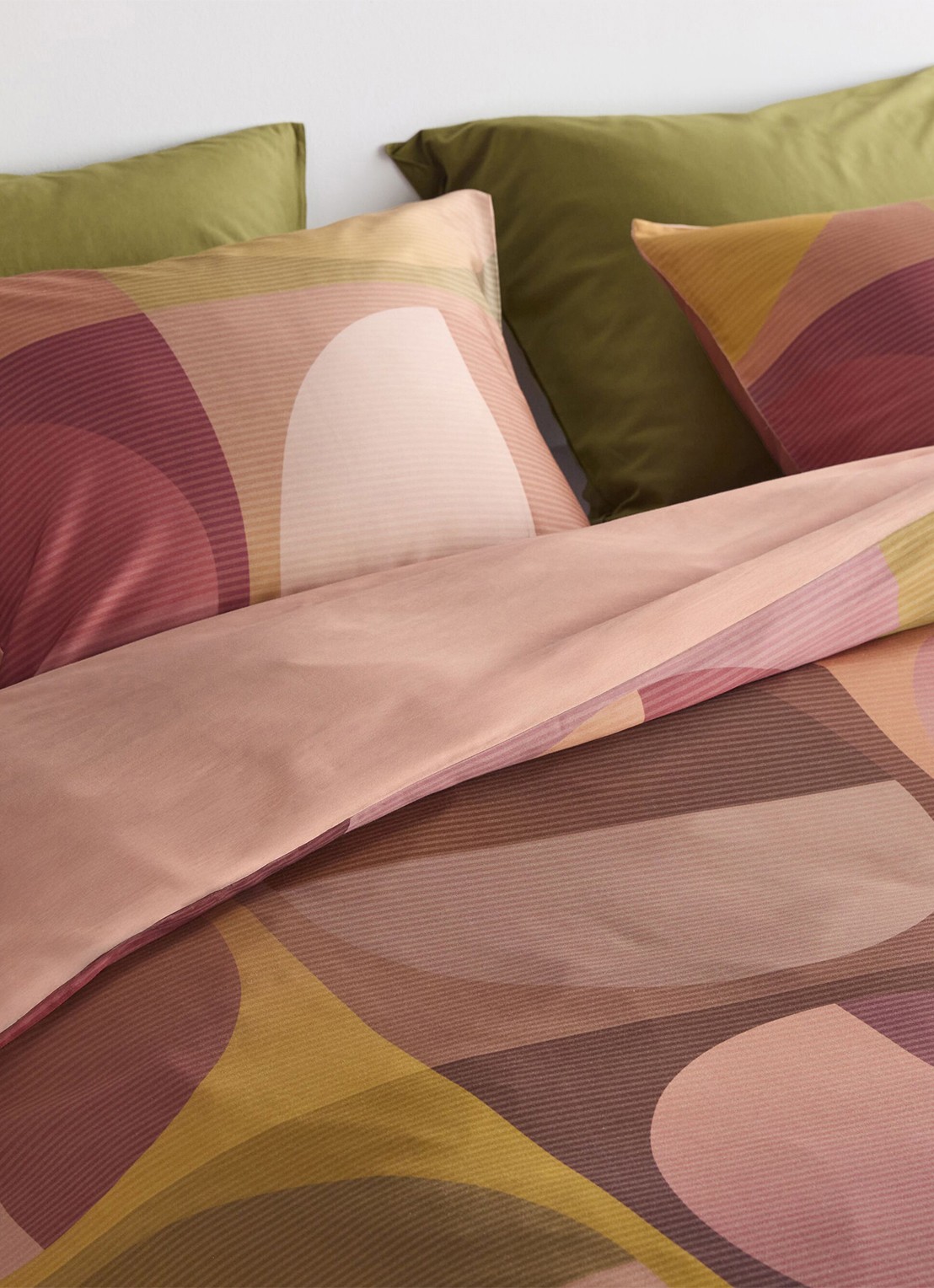 BeddingHouse Dutch Design Jazz dekbedovertrekset van  katoensatijn 210TC - inclusief kussenslopen - detail 3 multicolor