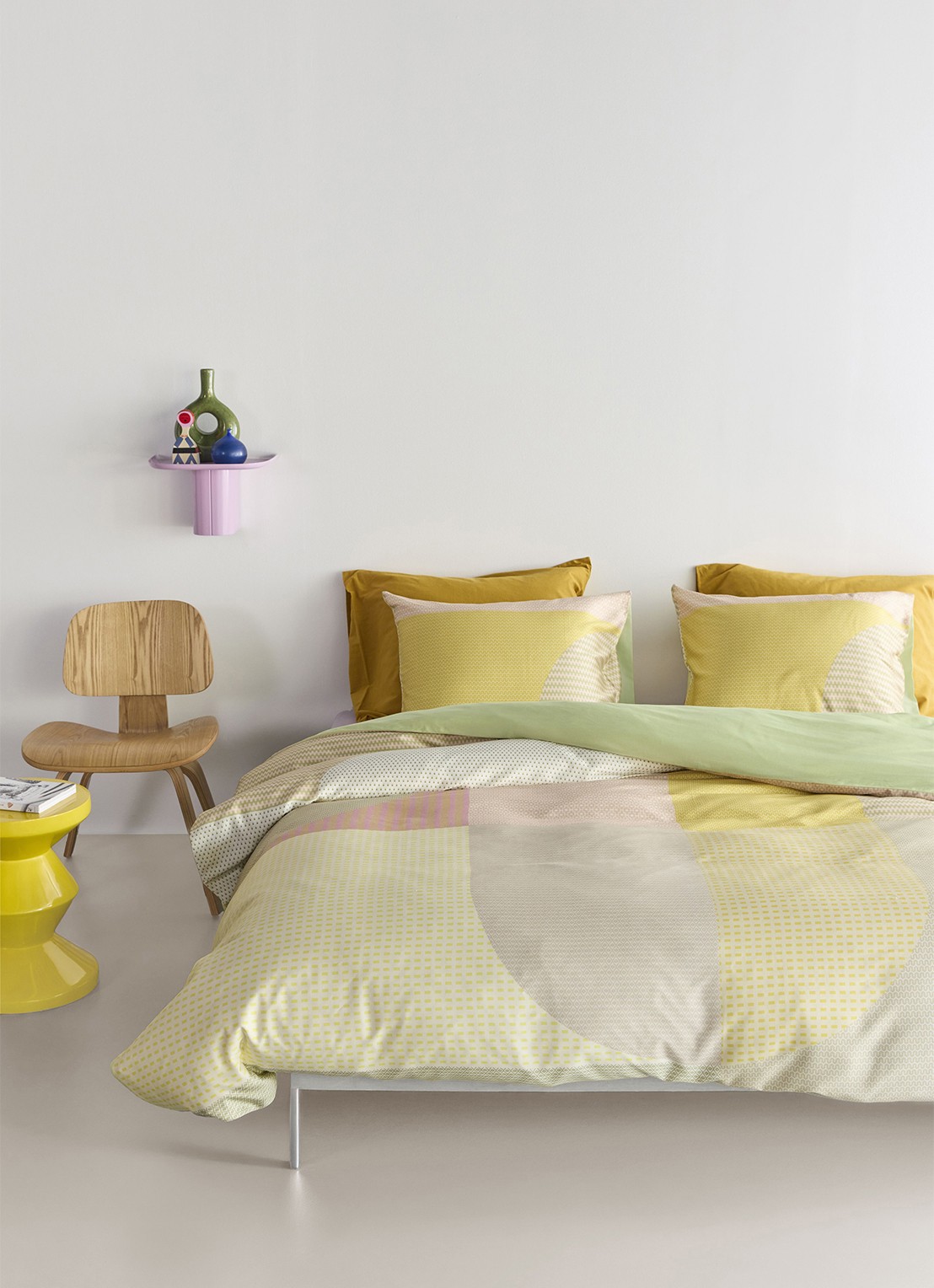BeddingHouse Dutch Design Orchard Road dekbedovertrekset - inclusief kussenslopen - voorkant 2 multicolor