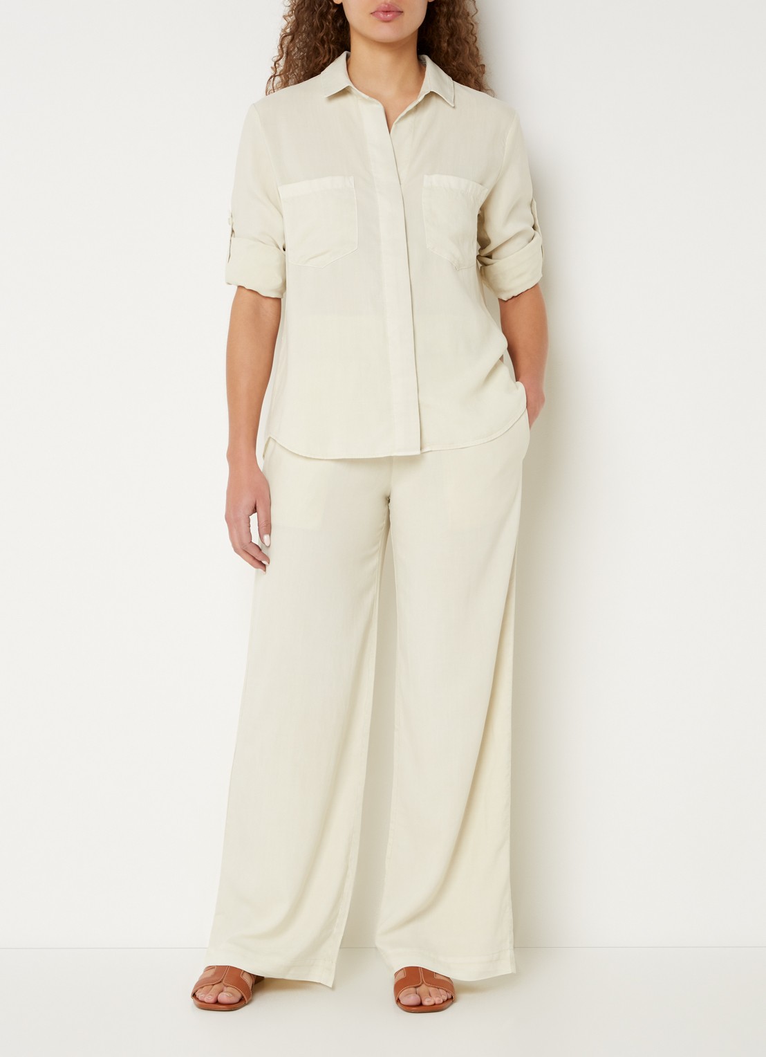 Bella Dahl Blouse  met borstzakken - voorkant 2 vanillegeel
