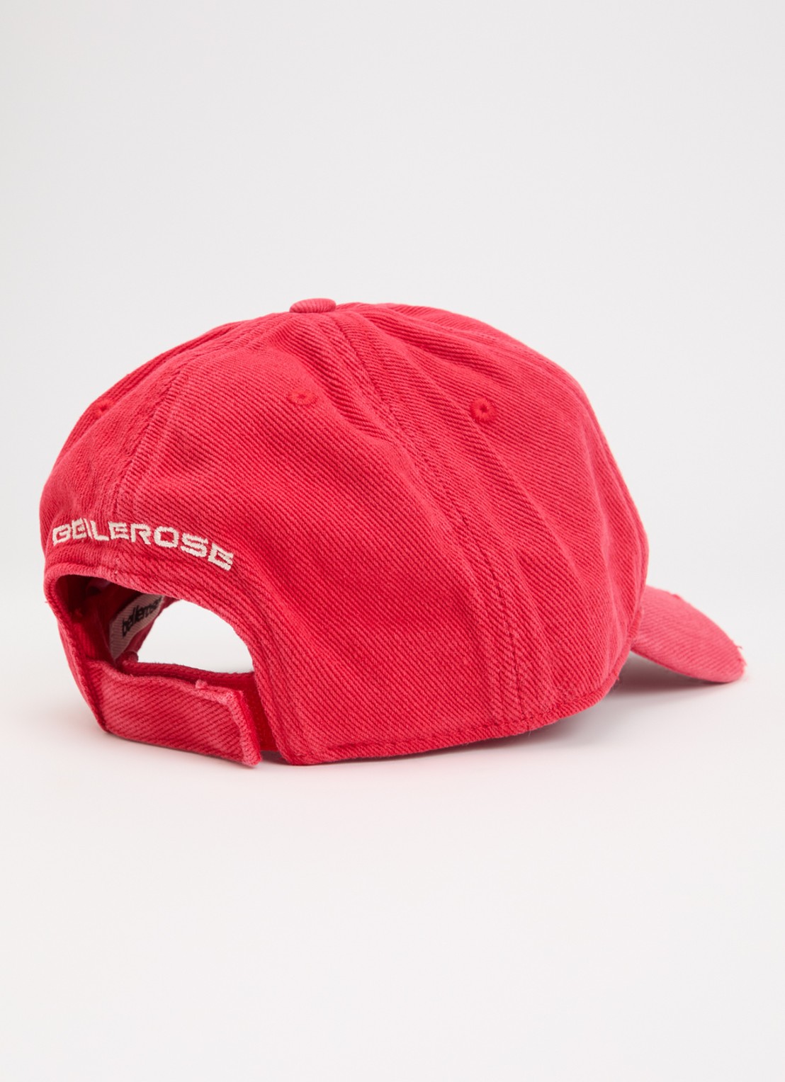 Bellerose Dooba pet met borduring - detail rood
