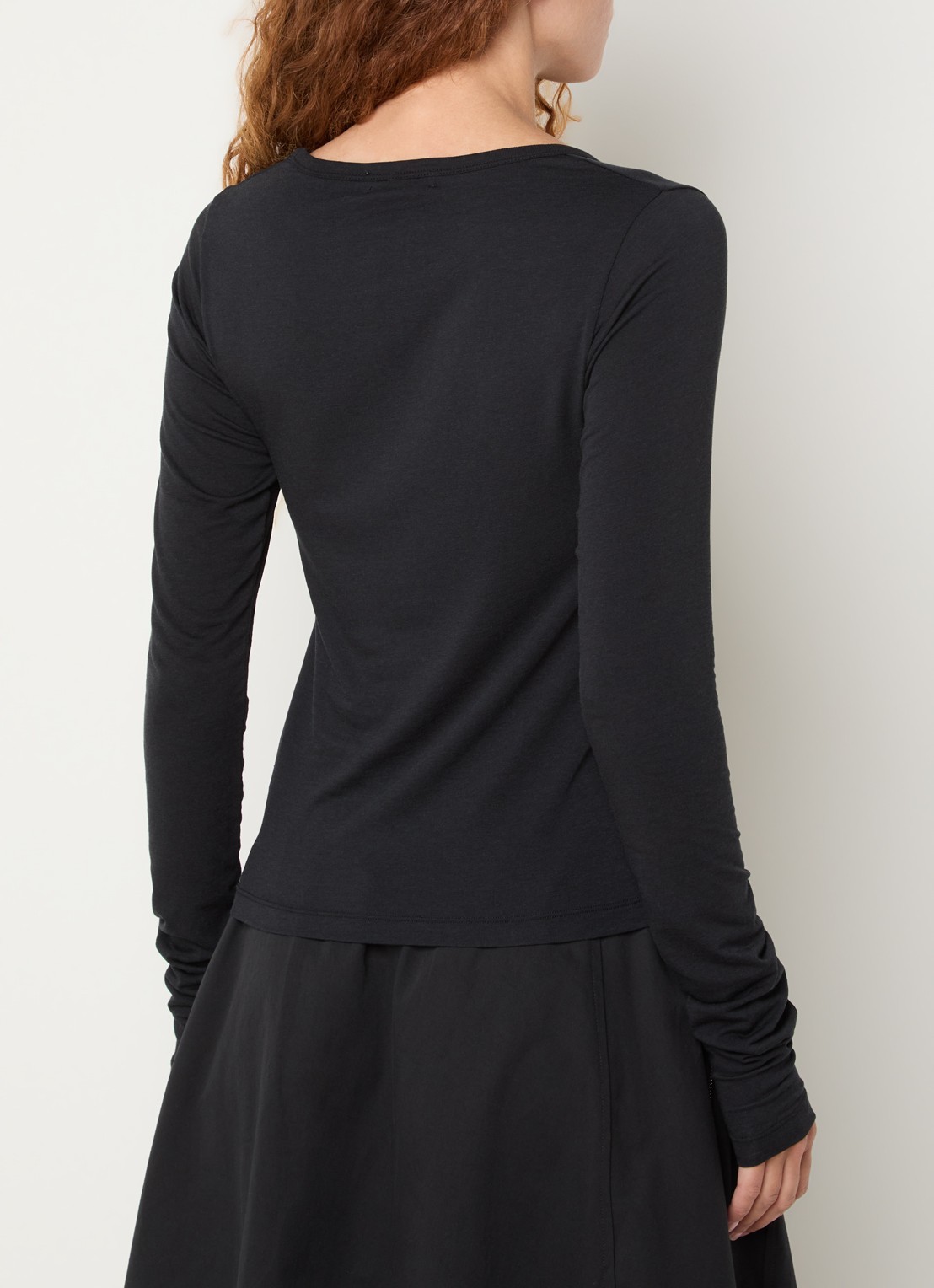Bellerose Fina long sleeve met ronde hals - achterkant zwart