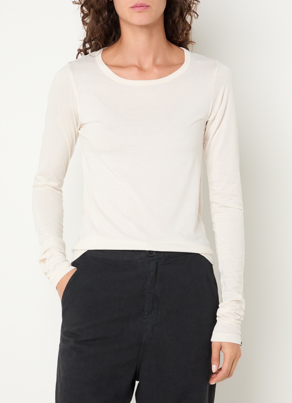 Bellerose Fina long sleeve met ronde hals - detail gebroken wit