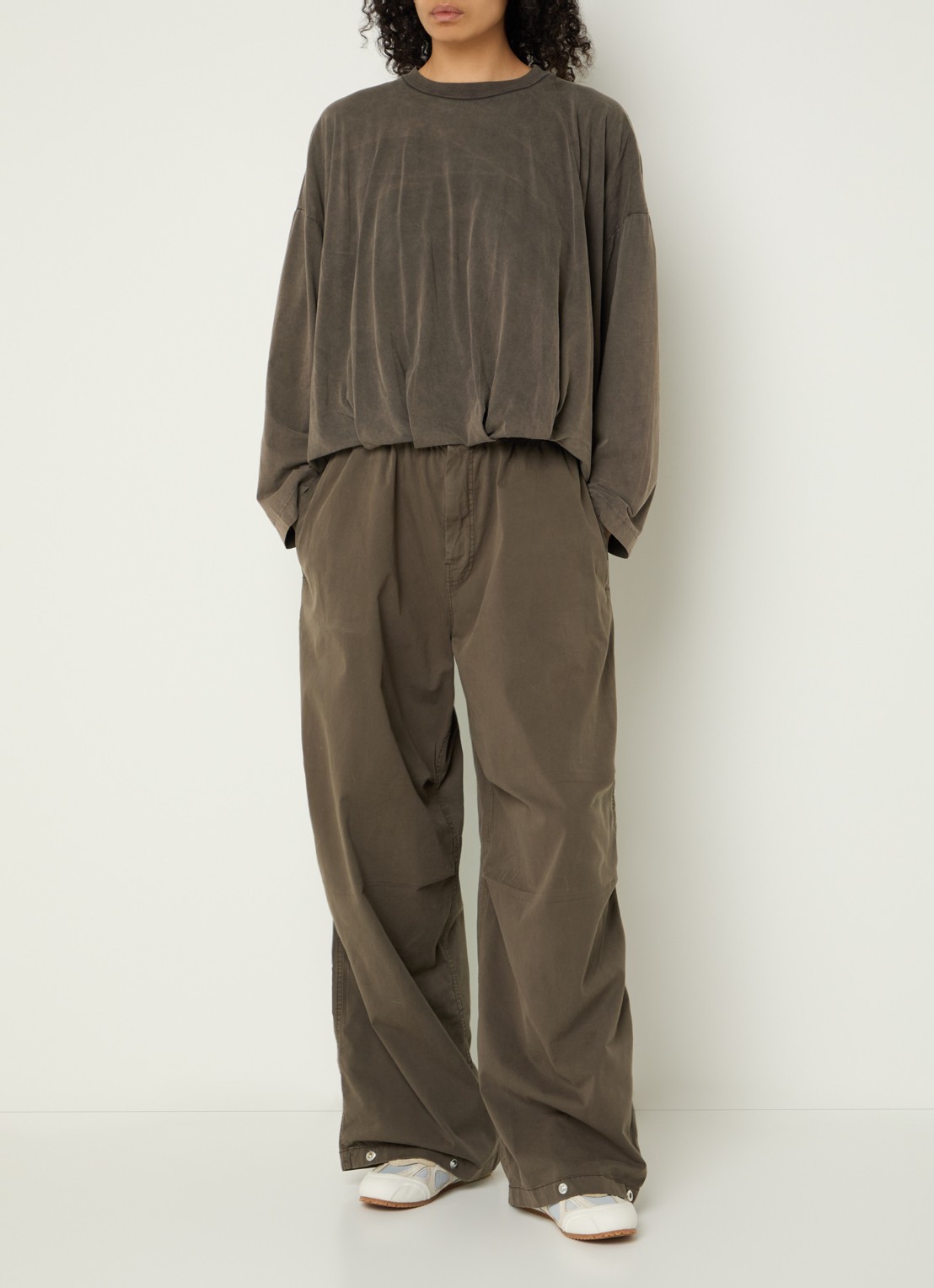 Bellerose Flames longsleeve met ronde hals - voorkant 2 bruin