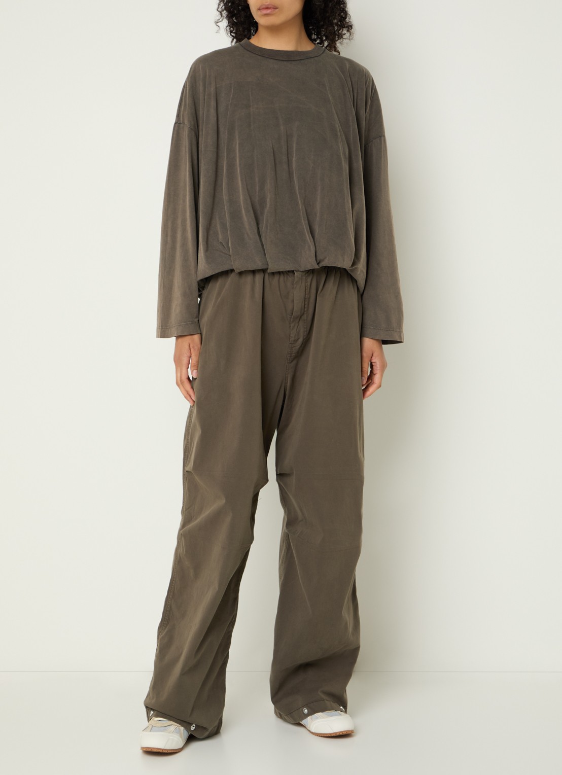 Bellerose Whoop high waist wide fit broek met trekkoord - voorkant 3 lichtbruin