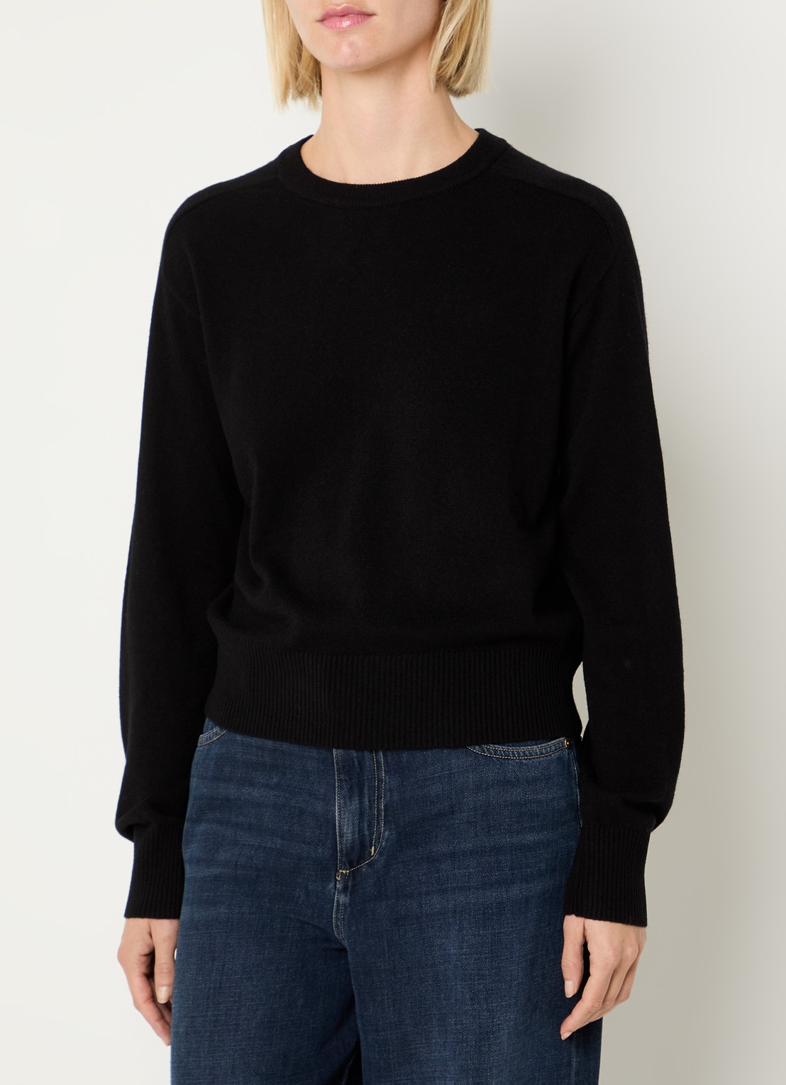 Benetton Fijngebreide pullover in kasjmierblend met ronde hals - detail zwart