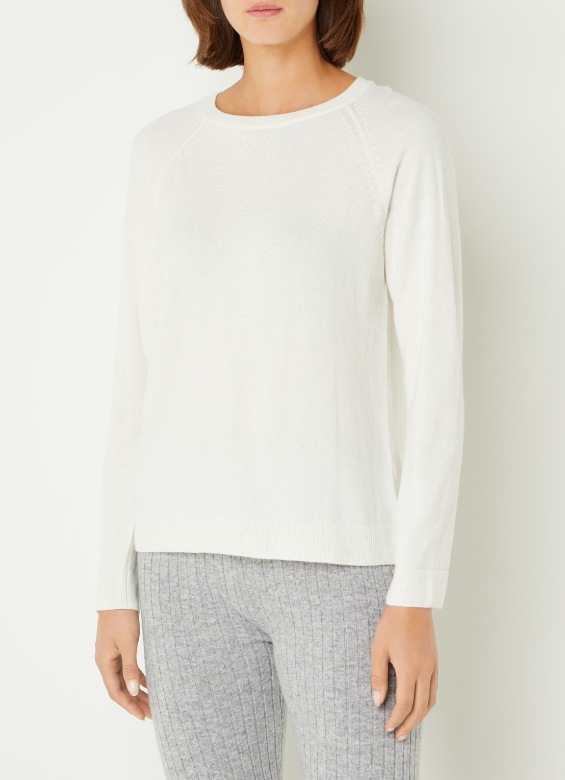 Benetton Fijngebreide pullover in kasjmierblend met ronde hals  - detail 2 creme