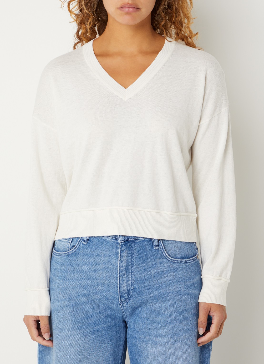 Benetton Fijngebreide pullover in wolblend met V-hals - detail creme