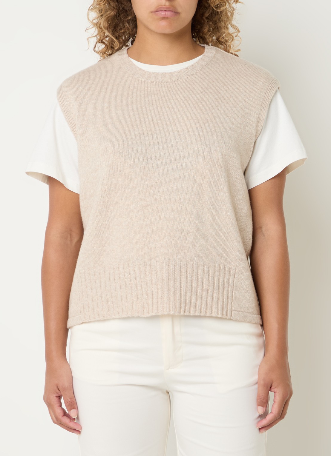 Benetton Fijngebreide spencer in wolblend met stretch - detail 4 zand