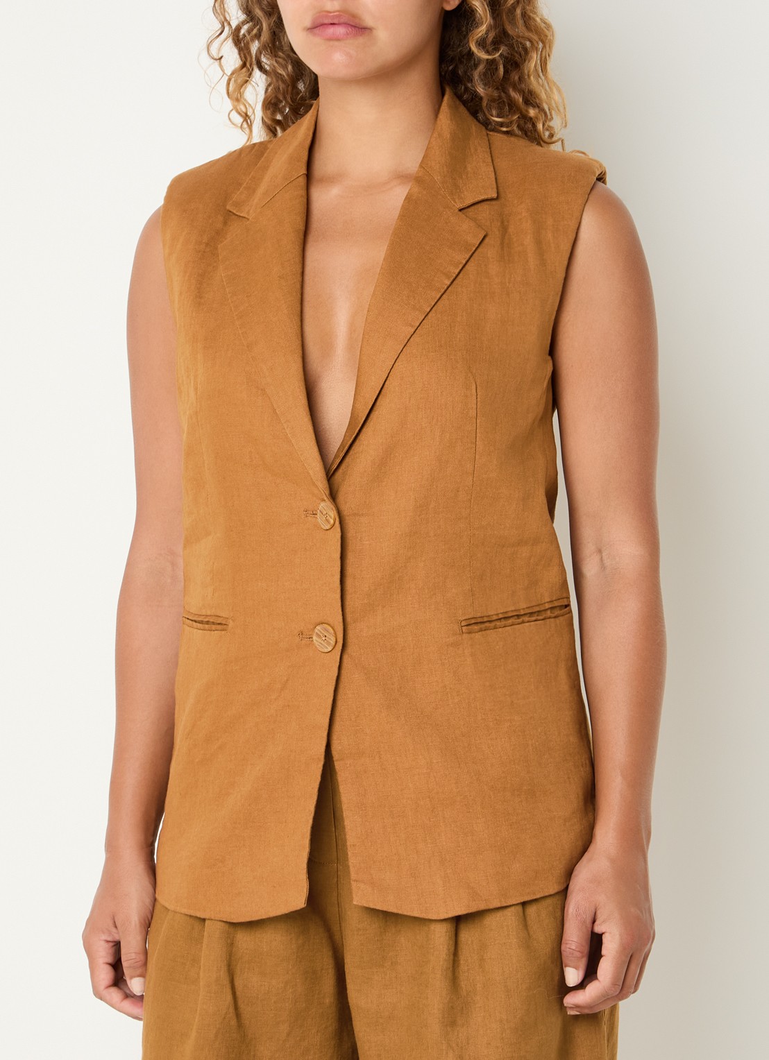 Benetton Gilet van linnen - detail camel