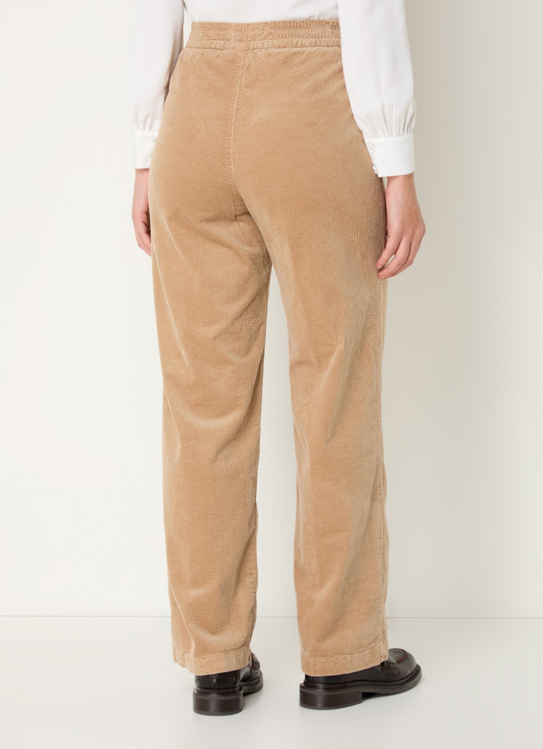 Benetton High waist straight fit broek van corduroy met steekzakken - achterkant camel